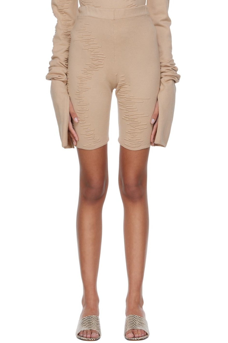 SELASI - Short beige édition KBN Knitwear exclusif à SSENSE