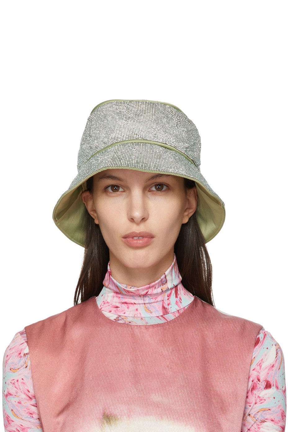 KARA - Chapeau vert en filet à ornement en verre taillé exclusif à SSENSE
