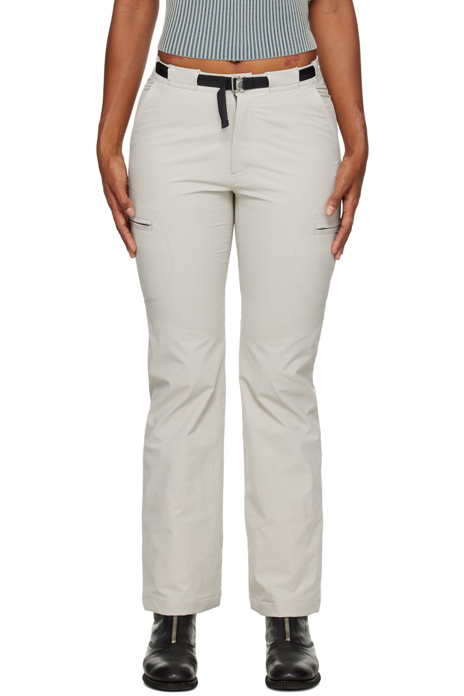 OK - Pantalon gris à broderie