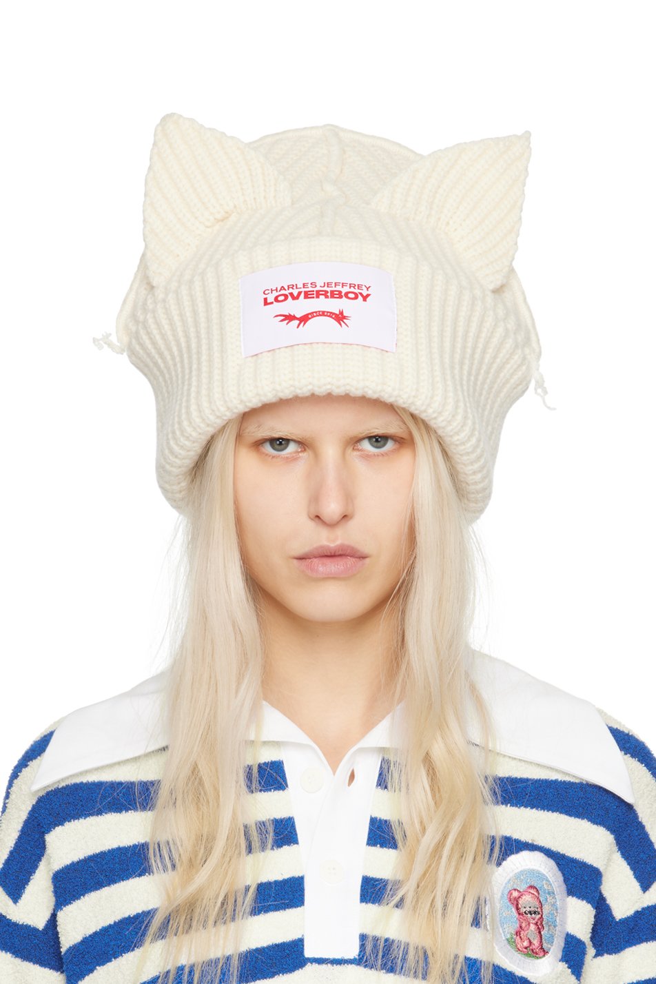 Charles Jeffrey LOVERBOY - Bonnet épais surdimensionné blanc cassé à appliqués à oreille exclusif à SSENSE