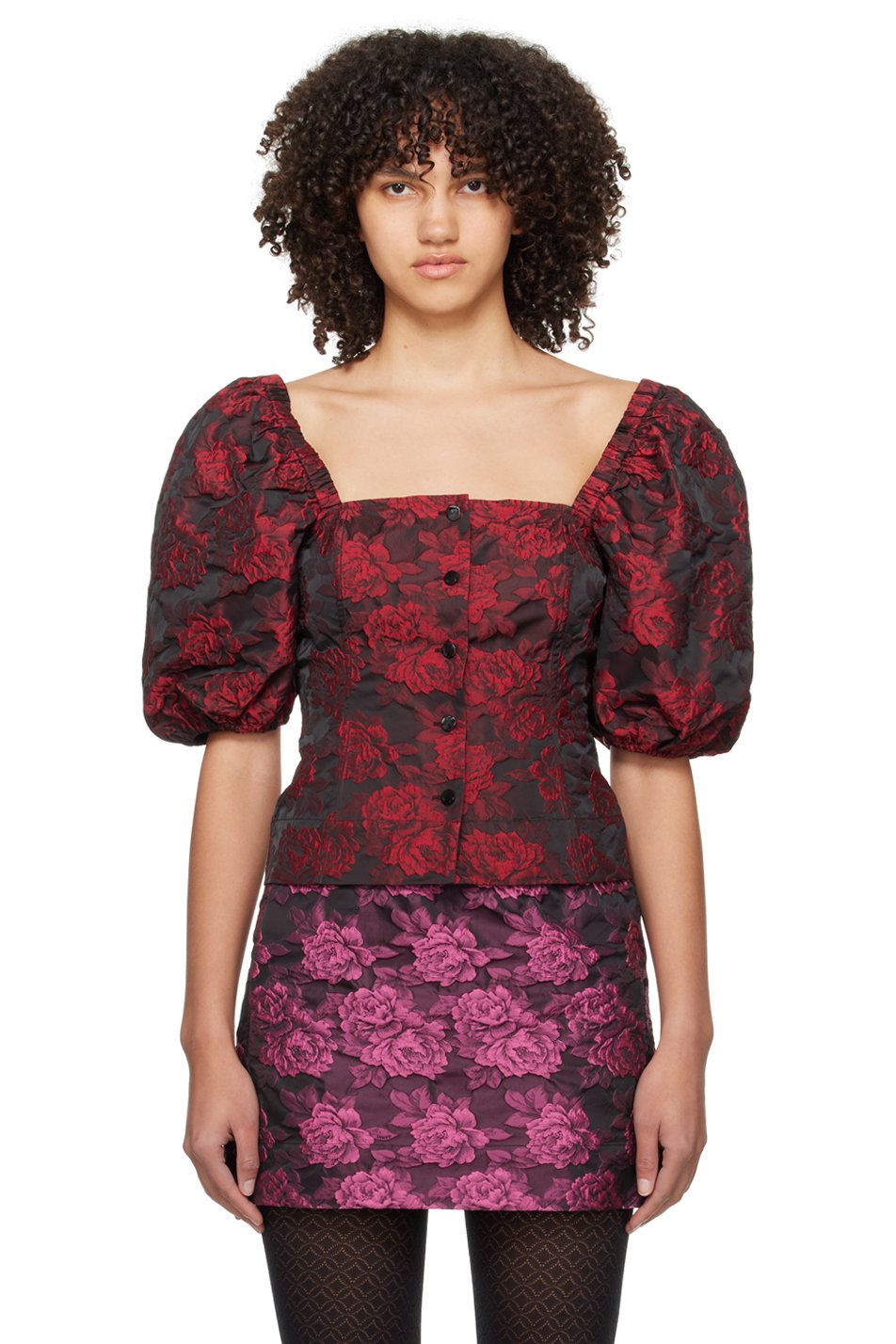 GANNI - Chemisier noir et rouge à motif fleuri en tissu jacquard