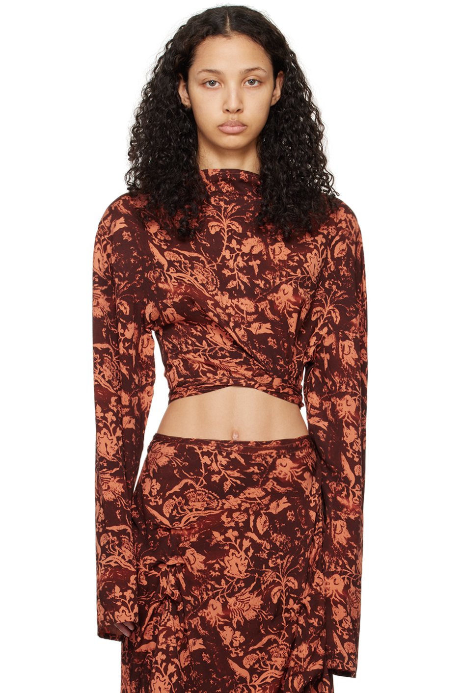 Jade Cropper - T-shirt asymétrique brun et orange