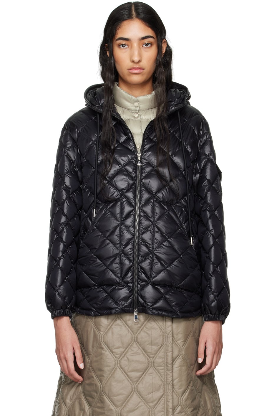 Moncler - Blouson noir rembourré en duvet à capuche
