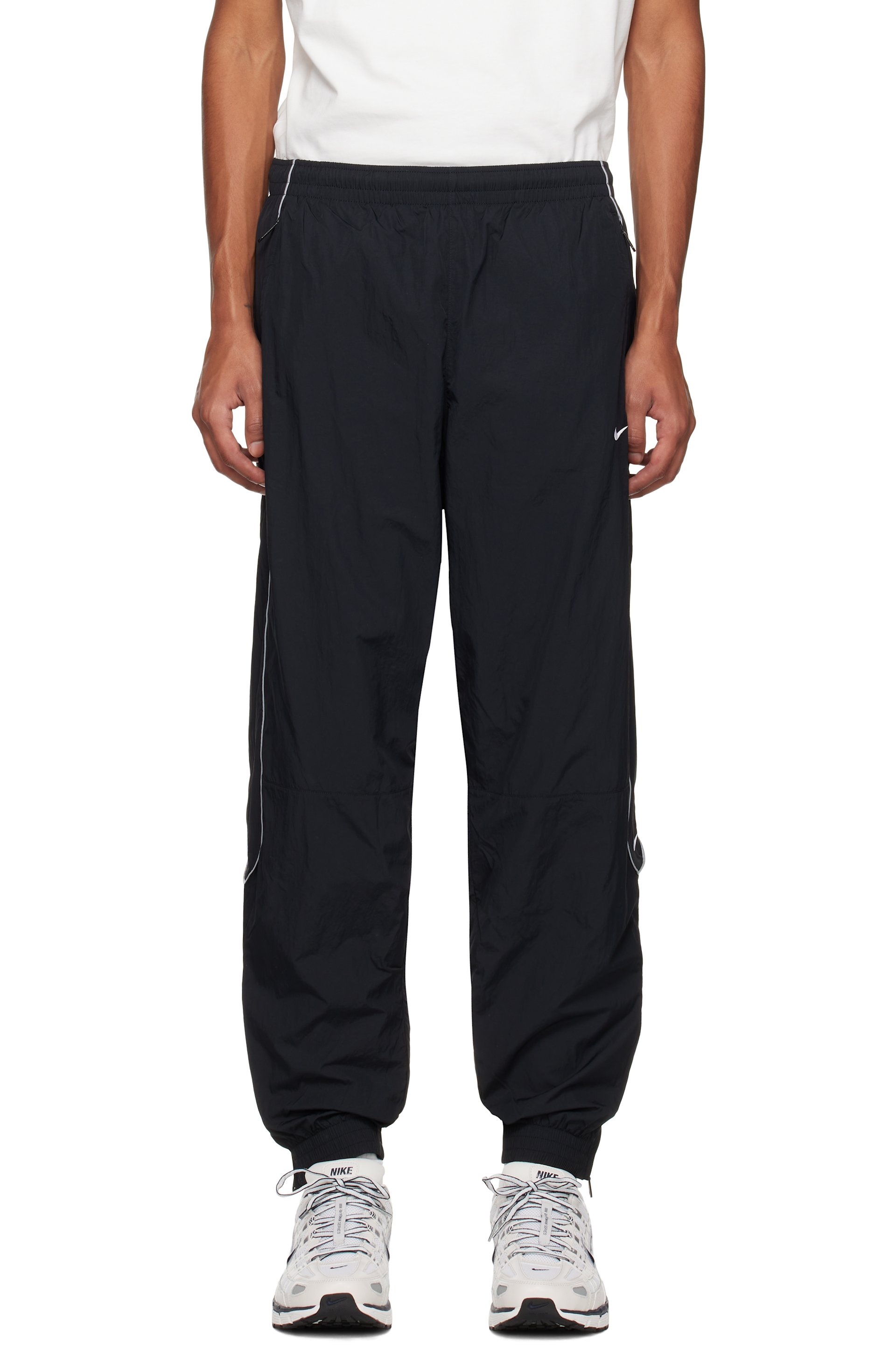 Nike - Pantalon de survêtement noir à 'Swoosh'