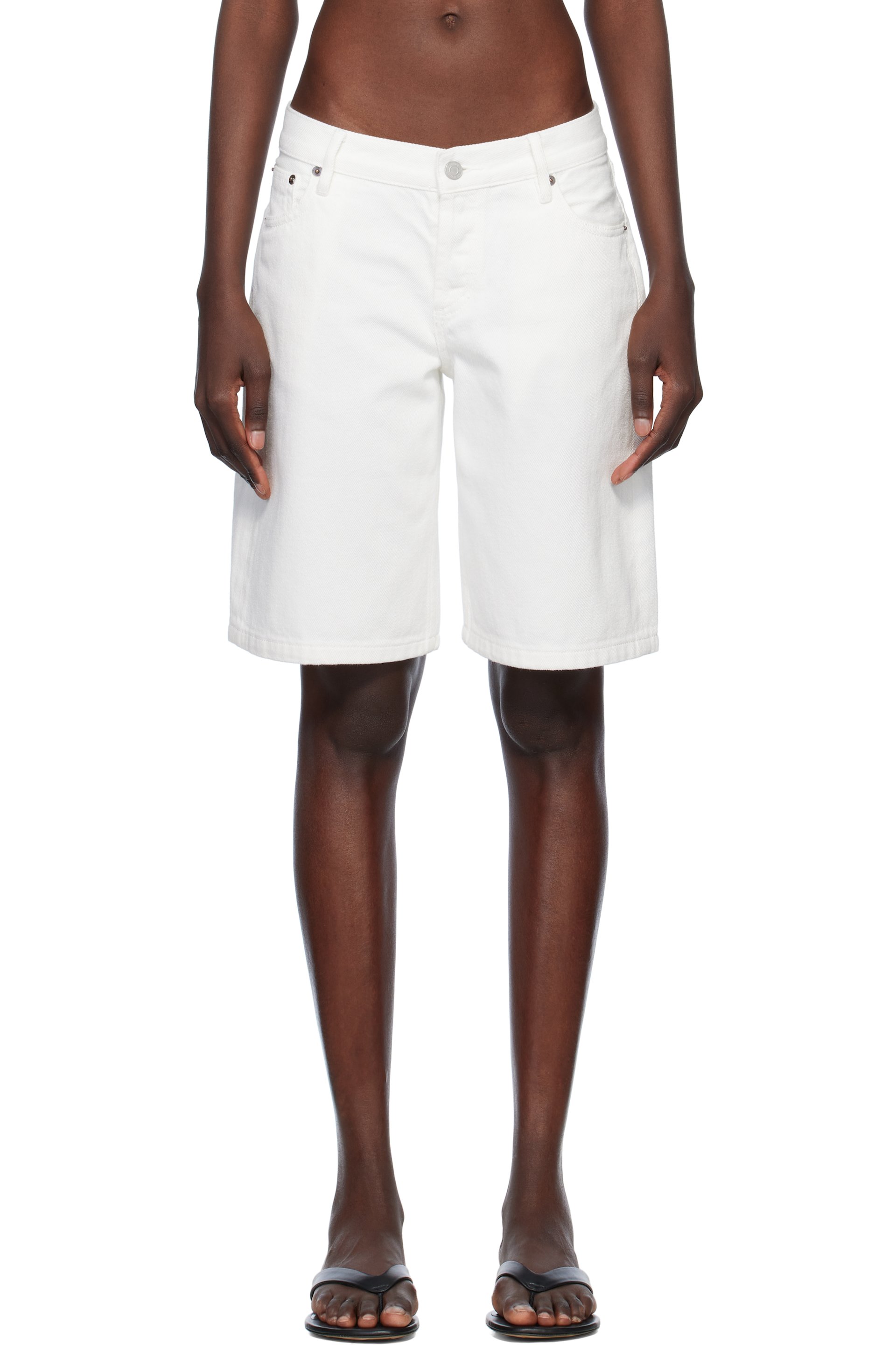 STILL HERE - Short Stoop blanc en denim