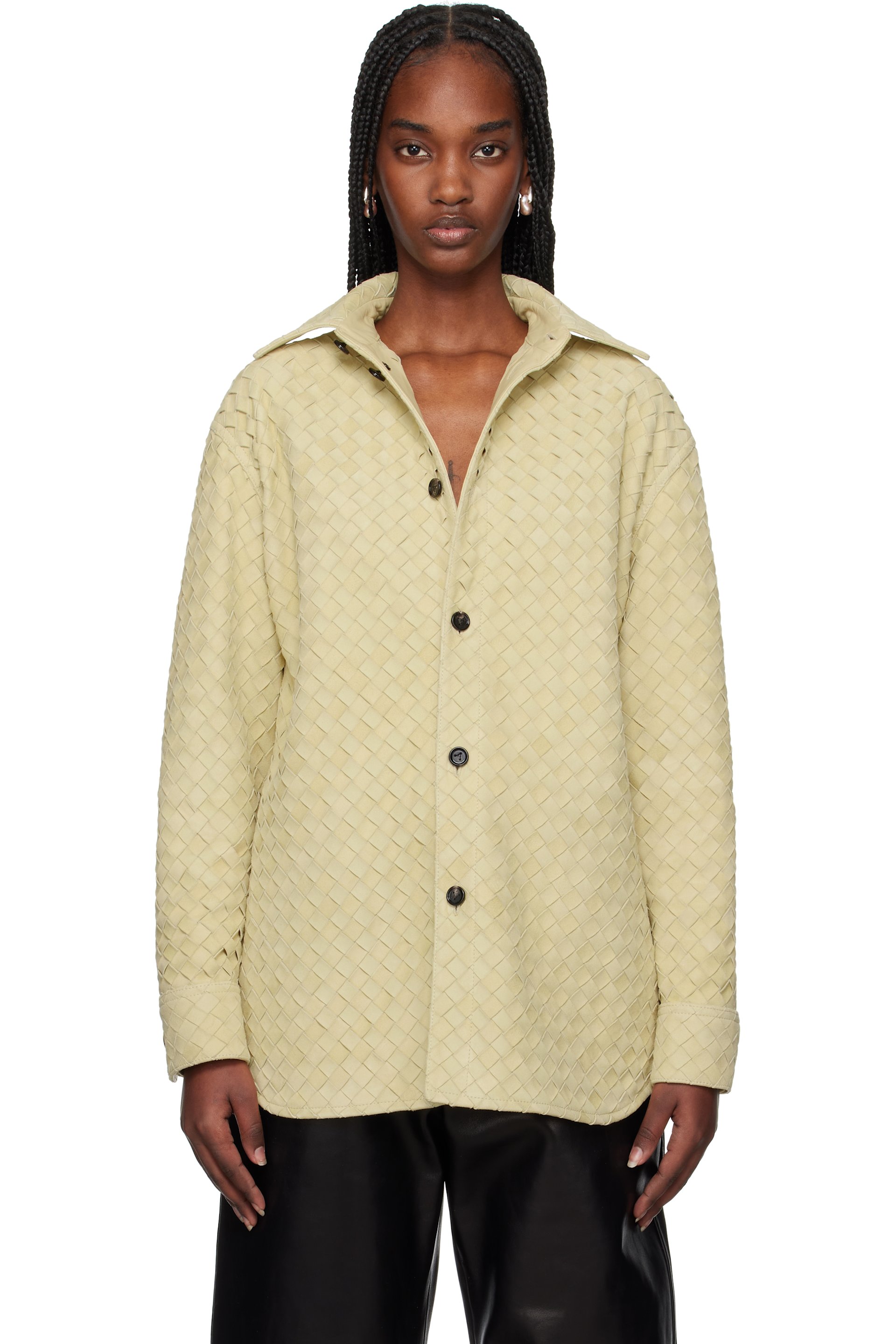 Bottega Veneta - Chemise décontractée beige en suède tissé façon intrecciato