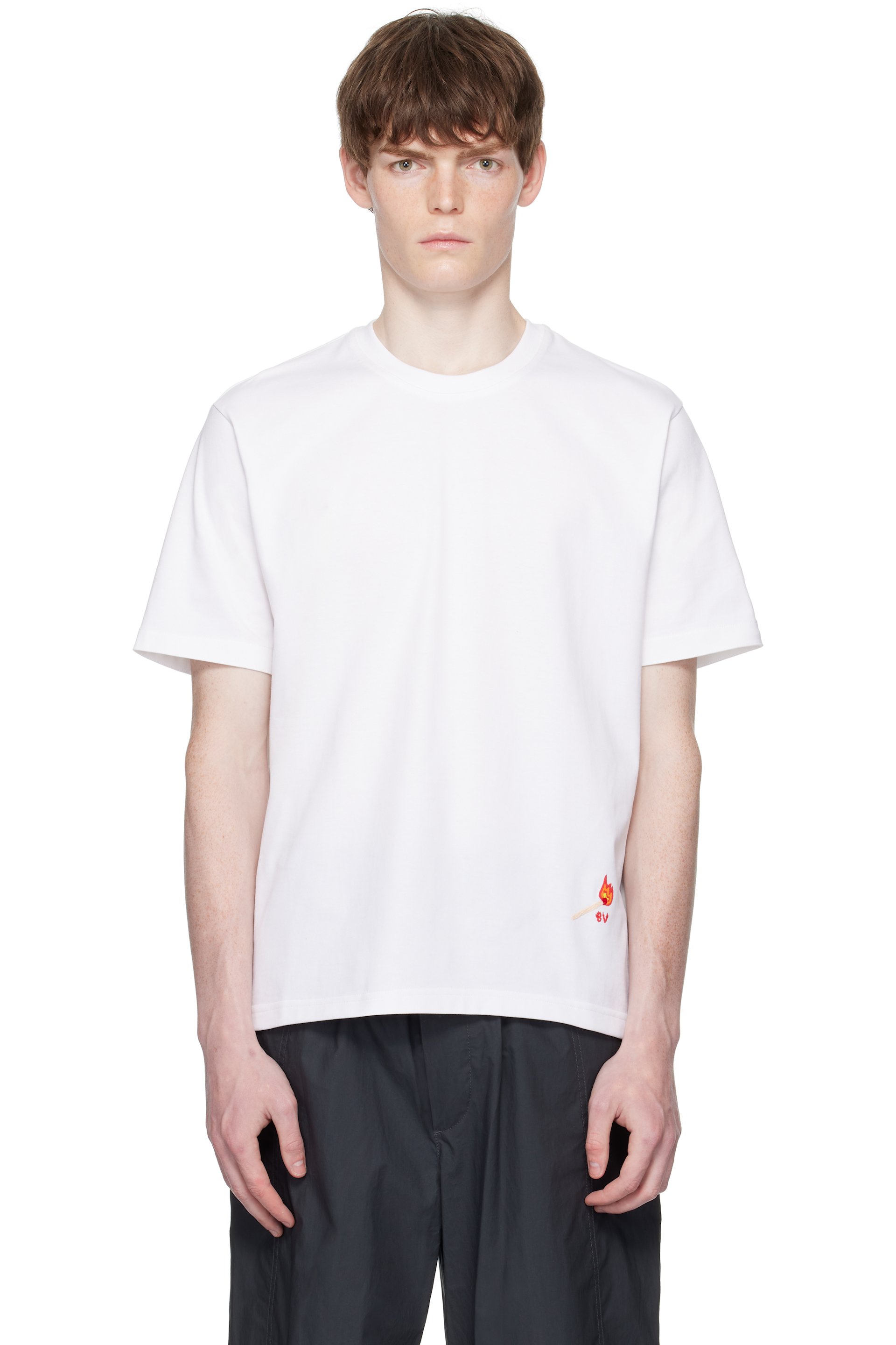【定価13.1万】Bottega Veneta Tシャツ ロゴ クリーム XS 幼少期のノスタルジーとモードな遊び心が混在するボッテガ・ヴェネタ