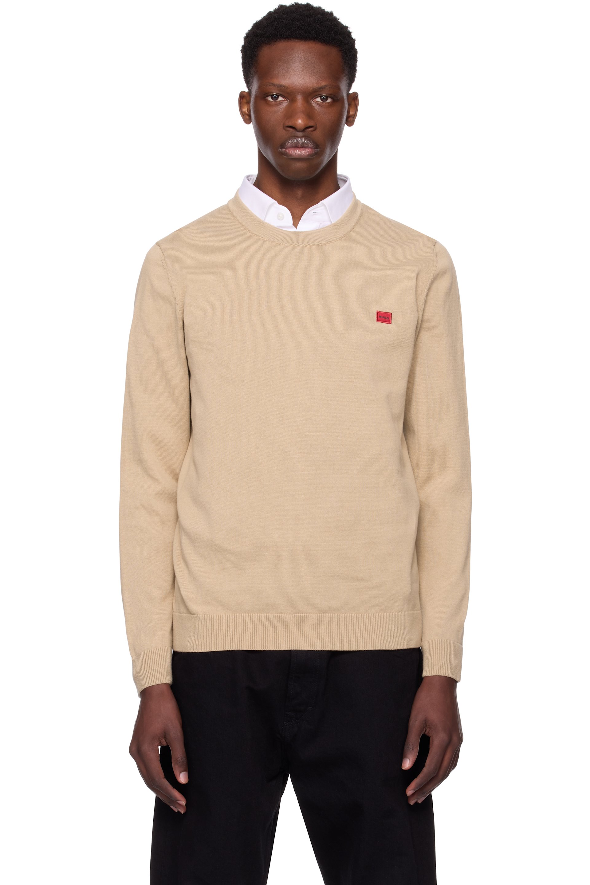 Hugo - Pull beige en tricot de coton à écusson à logo rouge