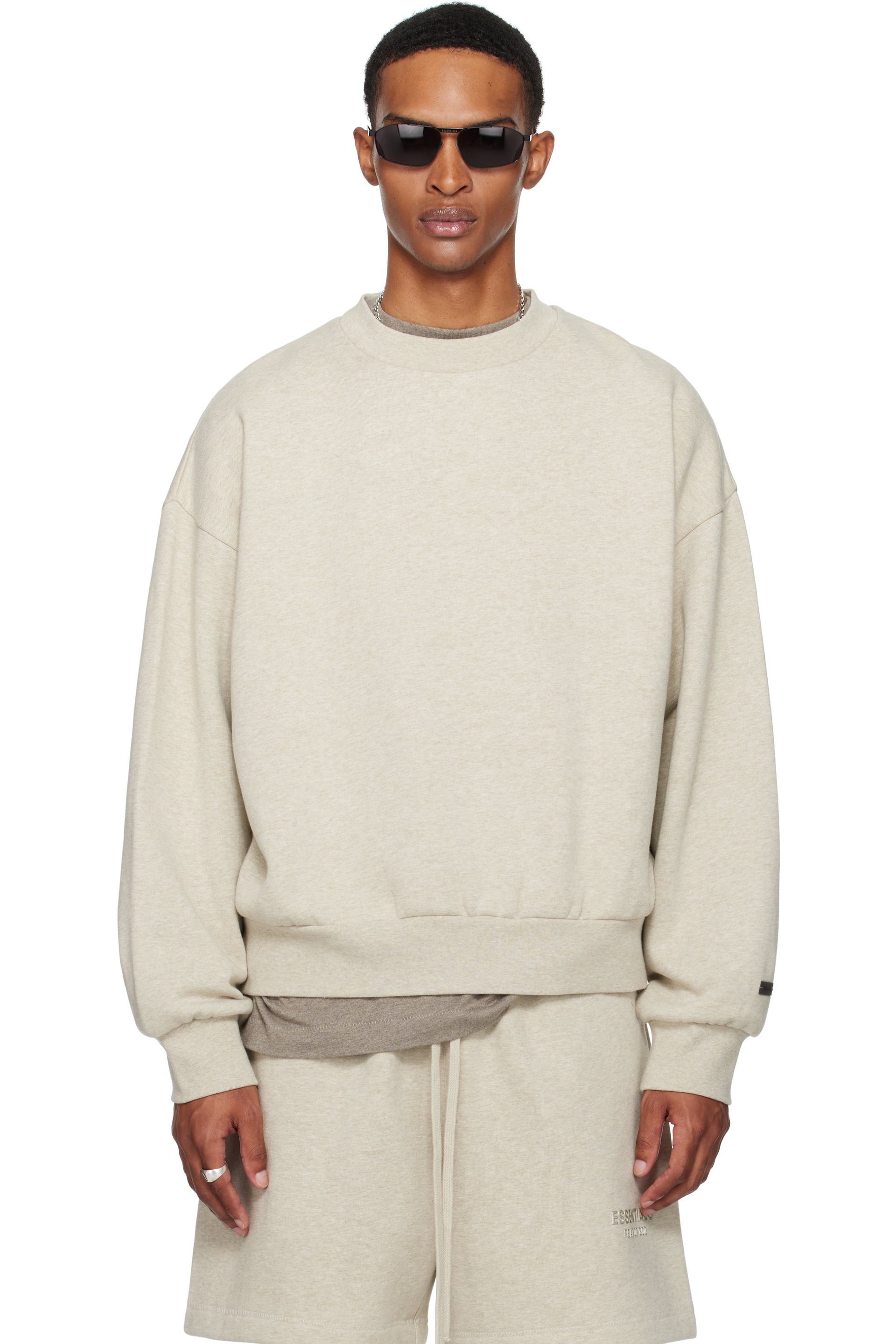 Fear of God ESSENTIALS - 베이지 클래식 핏 플리스 크루넥 스웨트셔츠