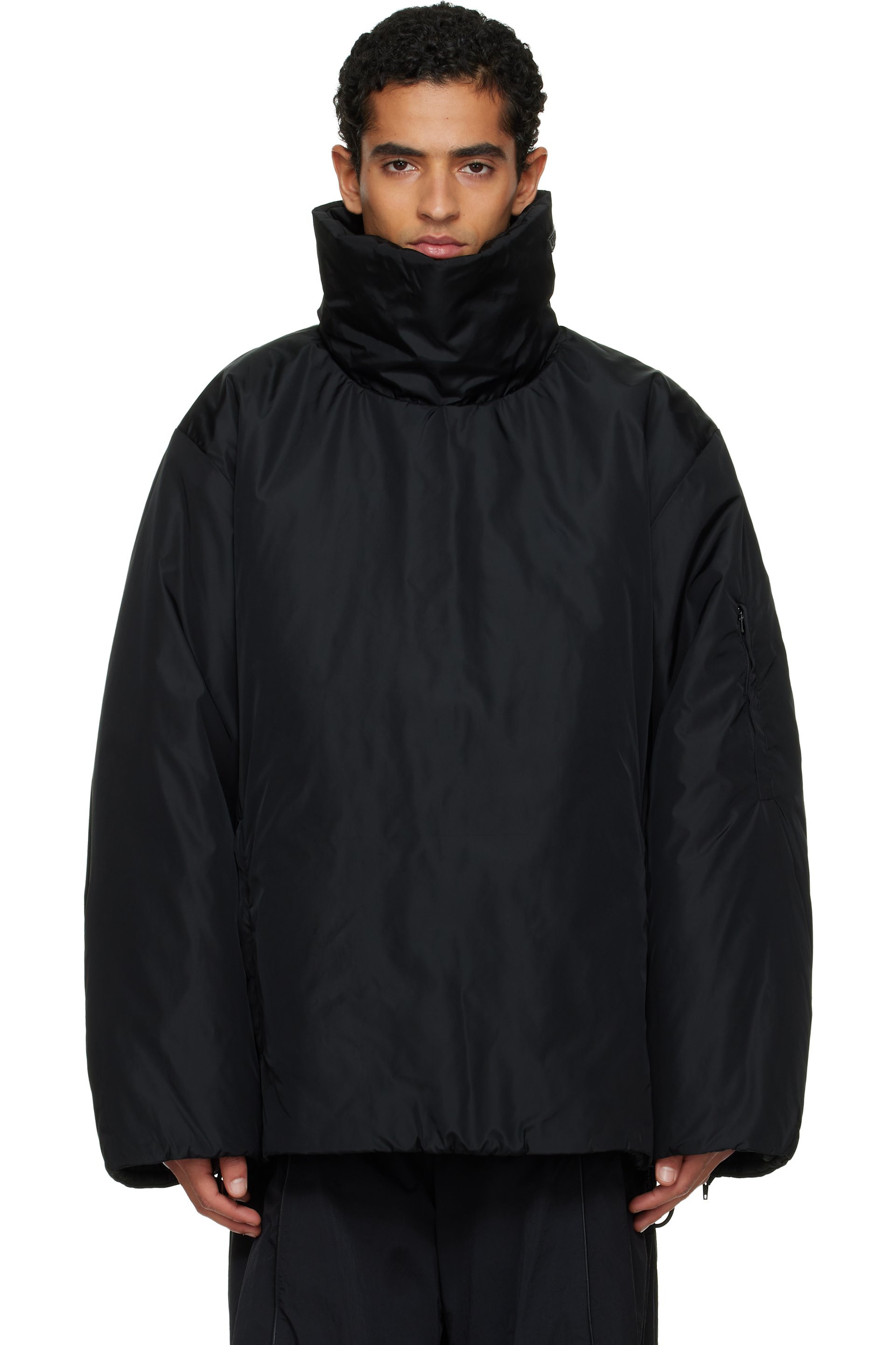 ALAINPAUL - Black Oversized Padded Minimalist Anorak