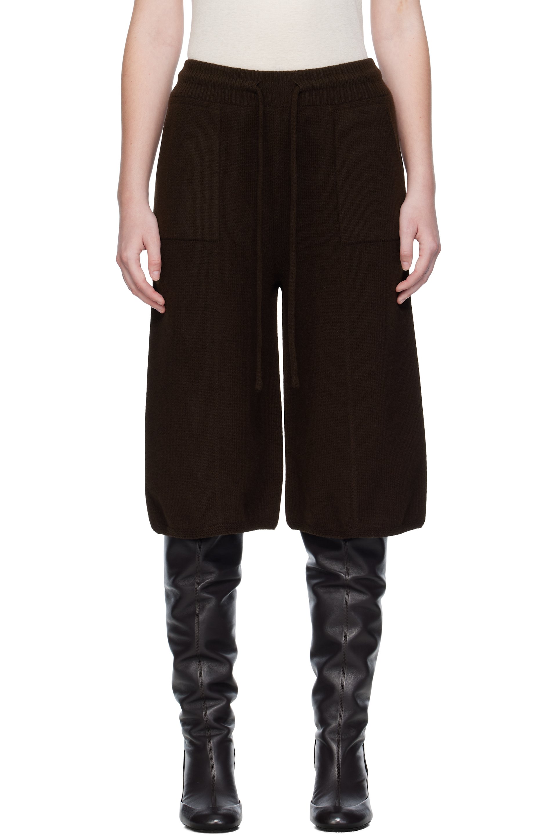 UMARMUNG - Bermuda Wholegarment brun