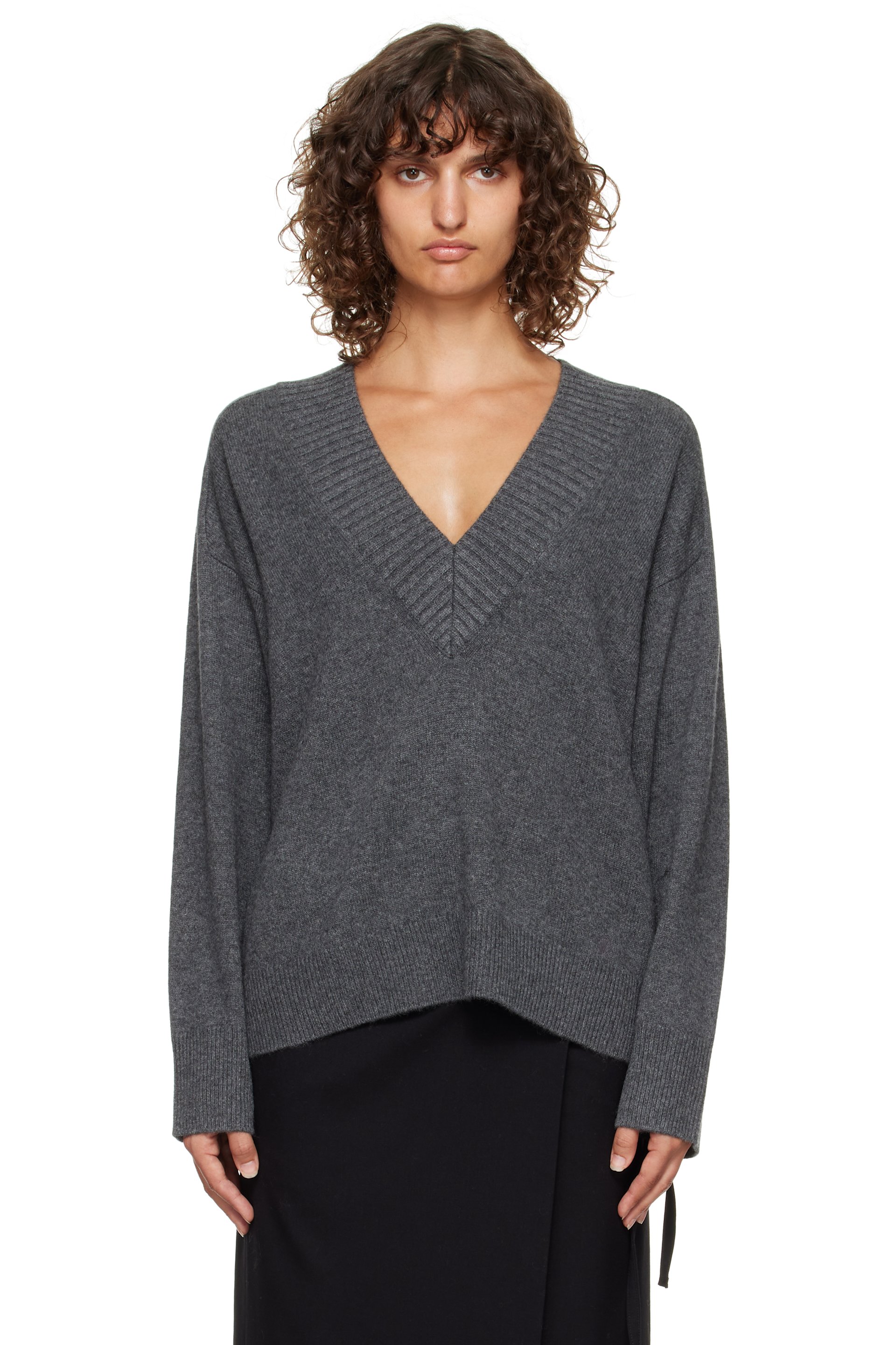 Loulou de Saison - Pull Sage gris en cachemire à col en V et à logo