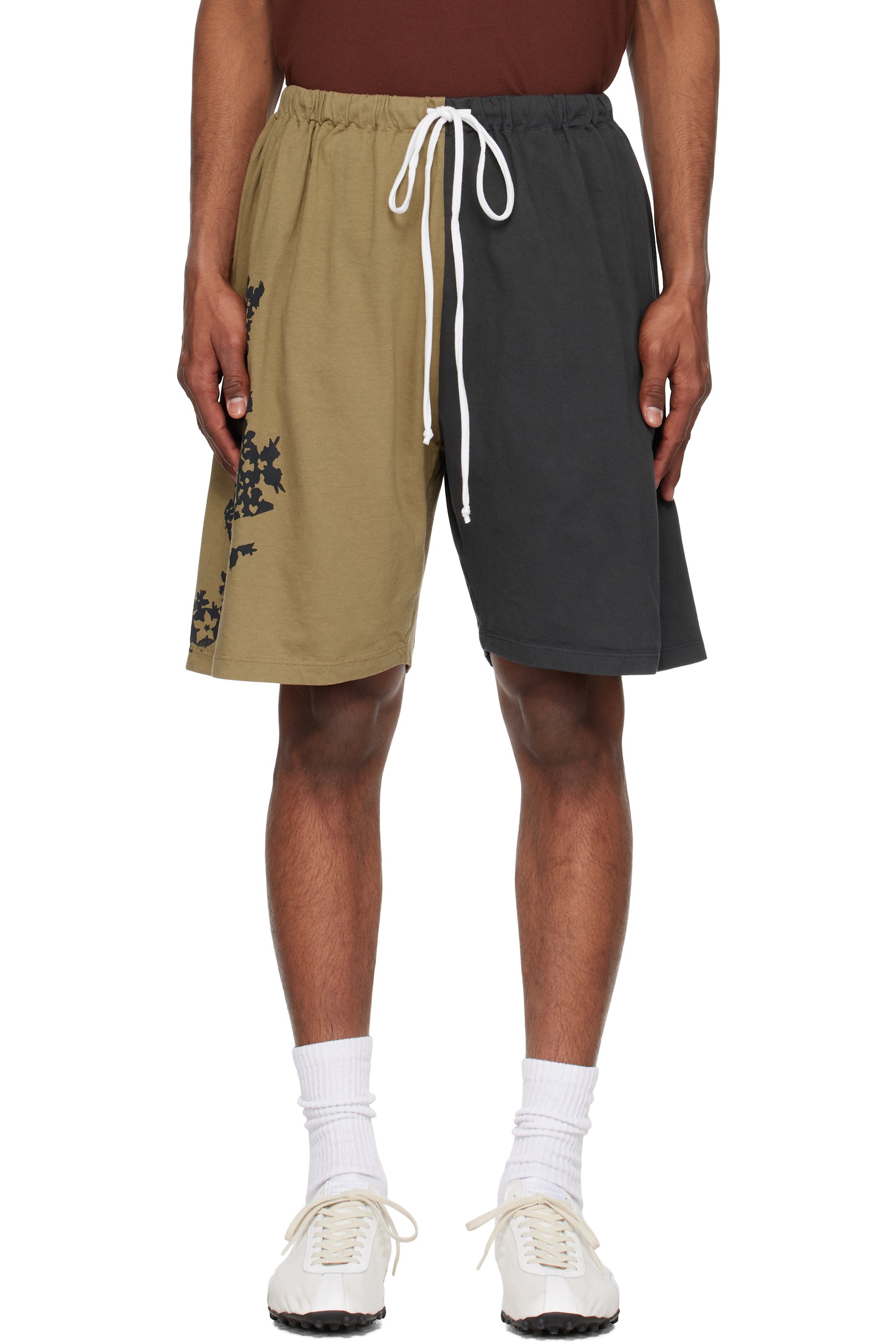 SC103 - Khaki & Black Gift Shorts