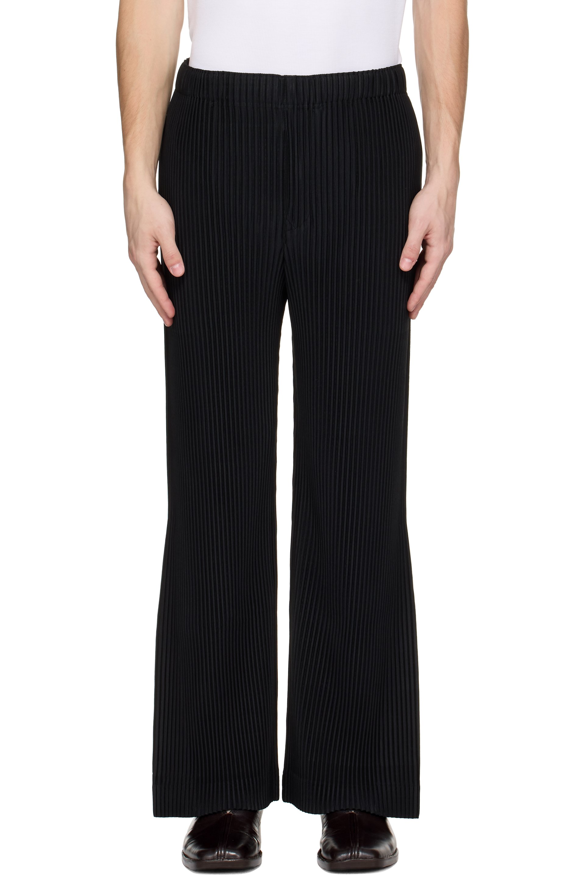 美品HOMME PLISSÉ ISSEY MIYAKE サルエルブラックサイズ3 Black Pleats Bottoms 3 Trousers by HOMME PLISSÉ ISSEY MIYAKE on Sale