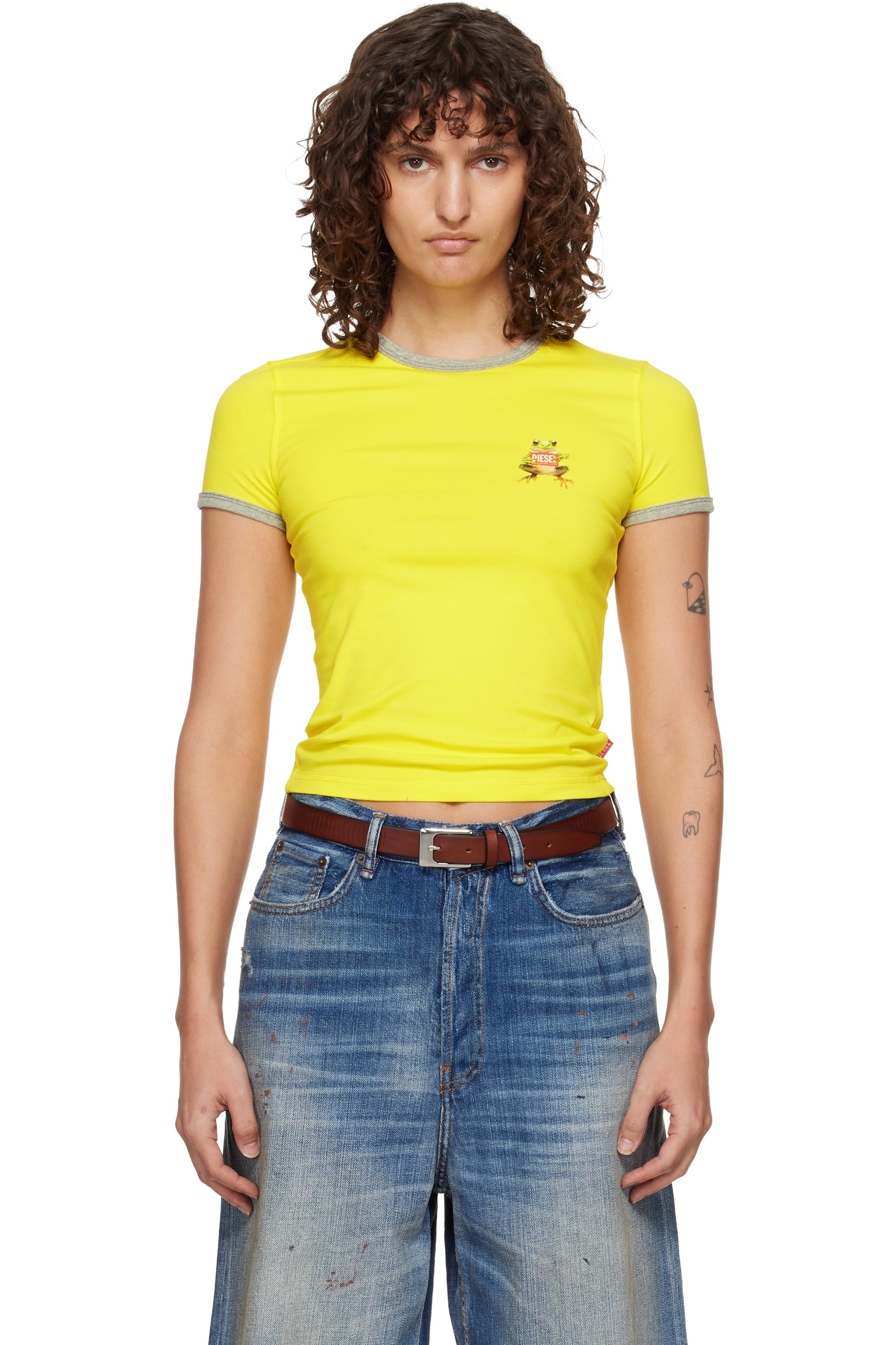 Diesel - T-shirt ajusté jaune à image de grenouille imprimée