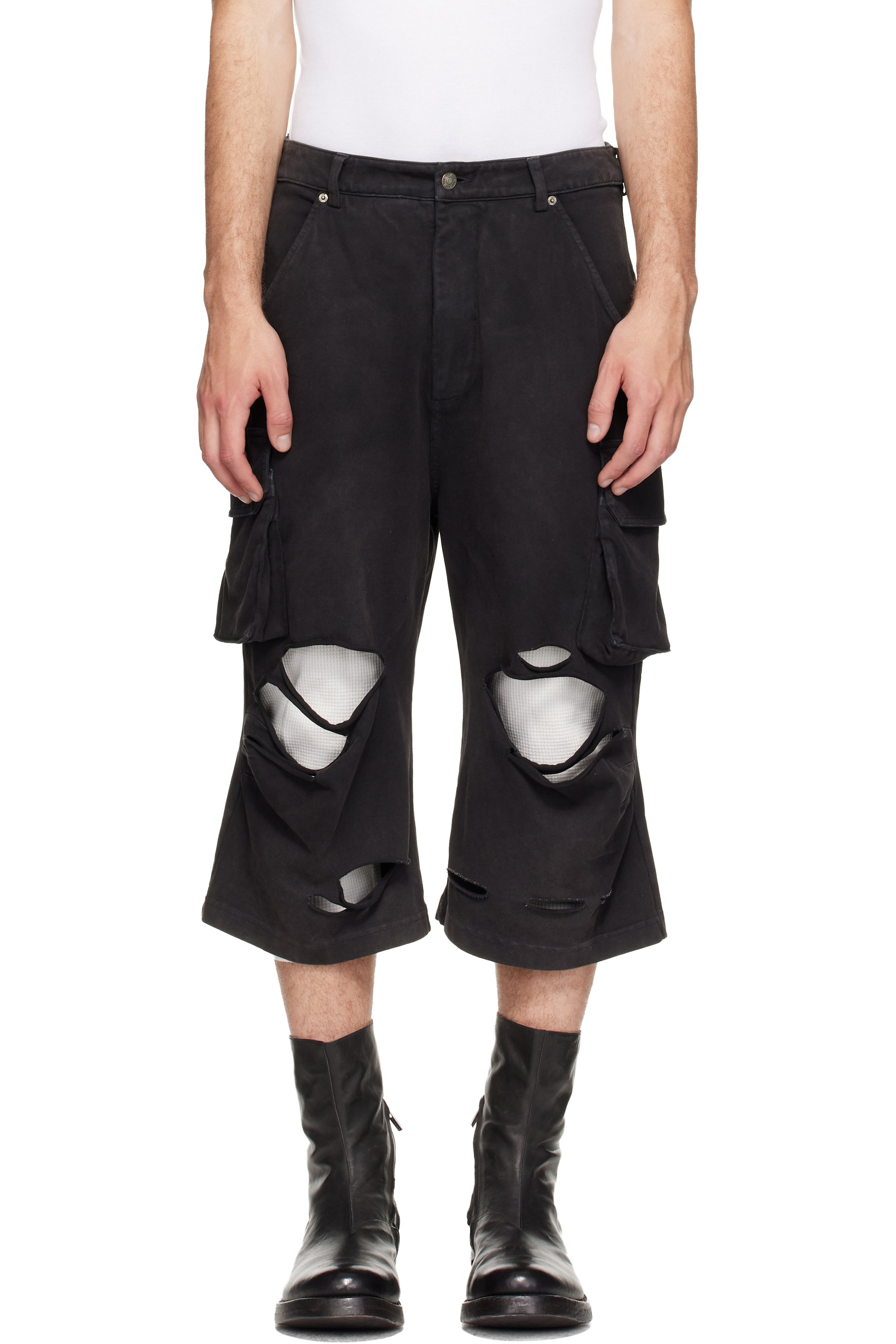 424 - Black Ripped Bermuda Shorts