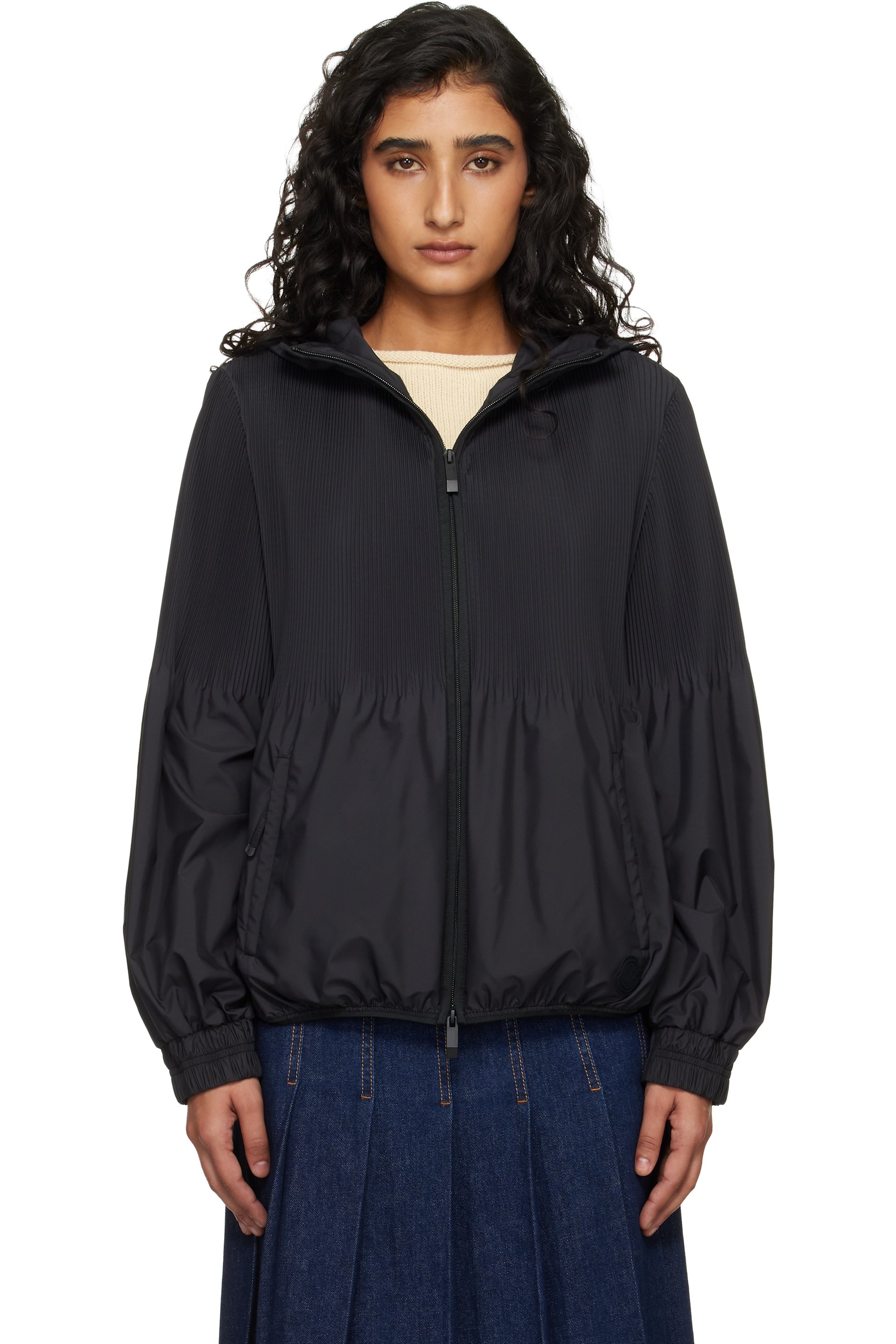 Moncler - Blouson Anemone noir à plis et à capuche