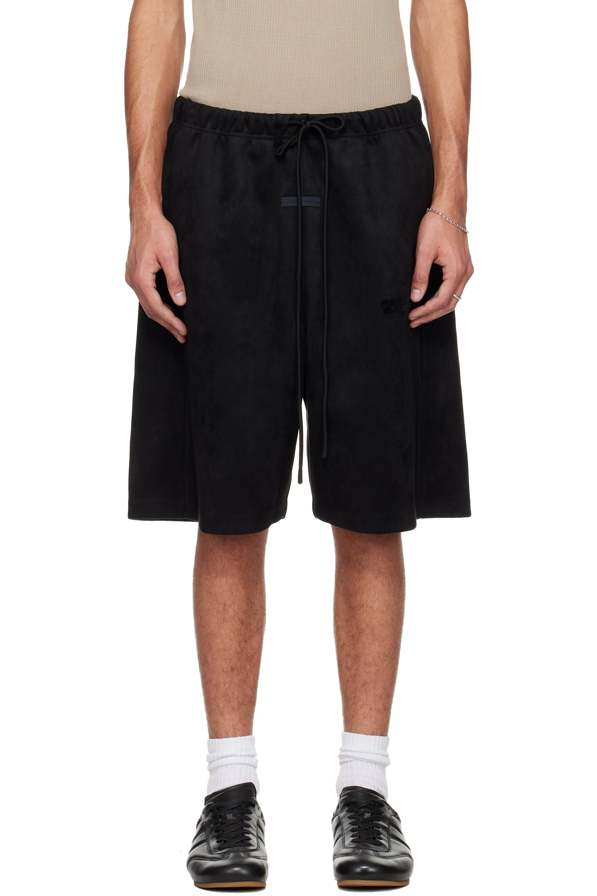 メンズ用 Fear of God ESSENTIALS ショートパンツ | SSENSE 日本