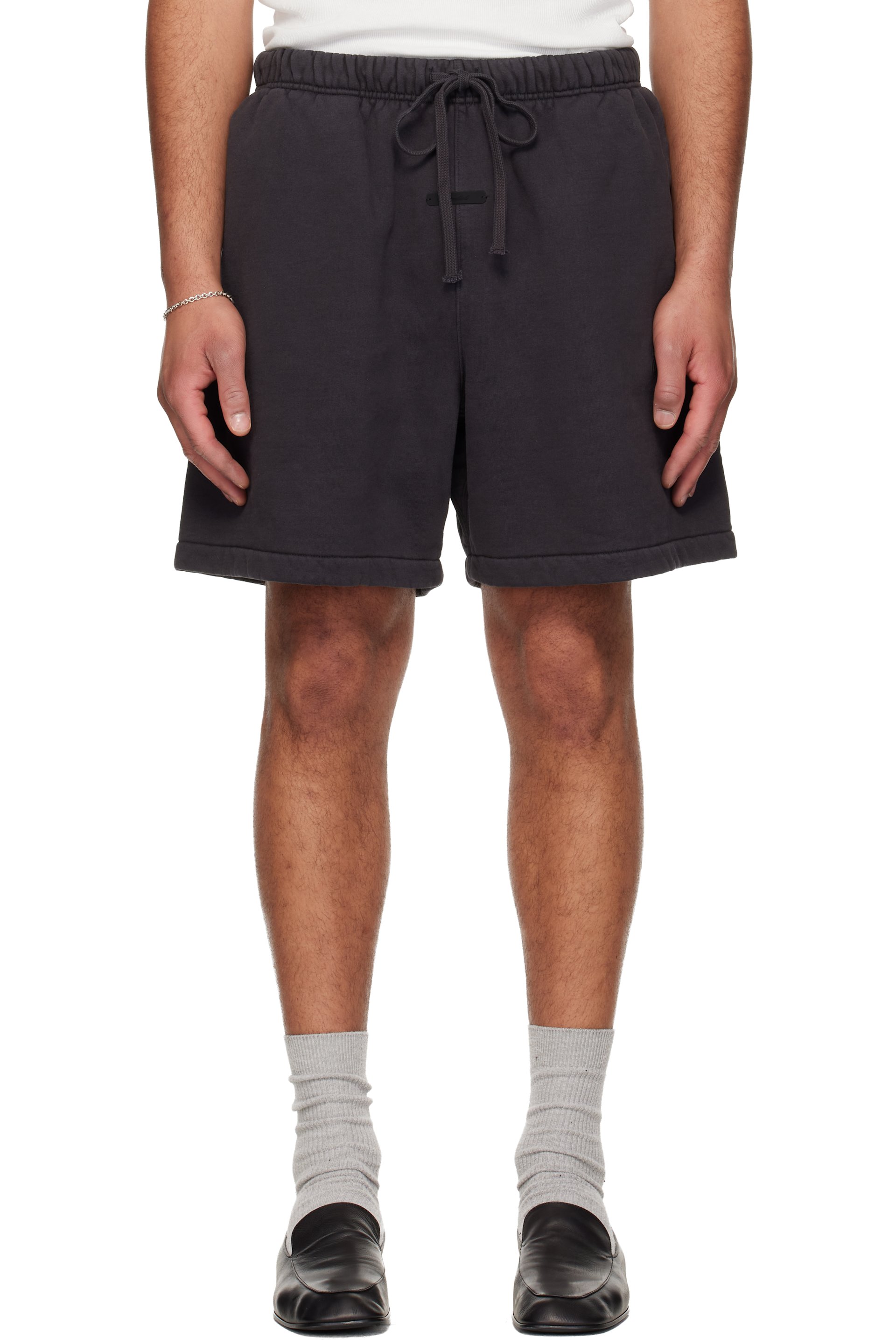 メンズ用 Fear of God ESSENTIALS ショートパンツ | SSENSE 日本