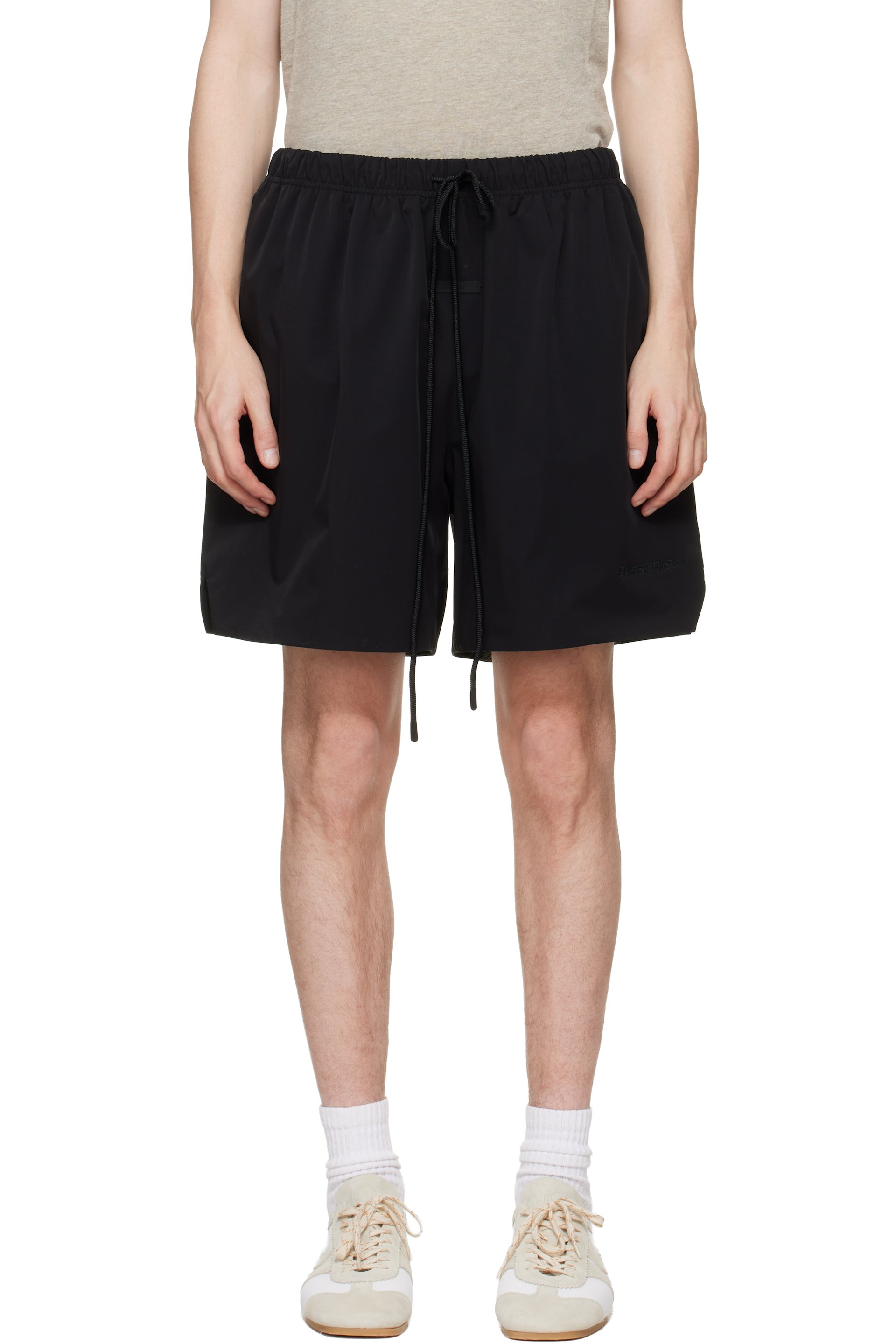 メンズ用 Fear of God ESSENTIALS ショートパンツ | SSENSE 日本