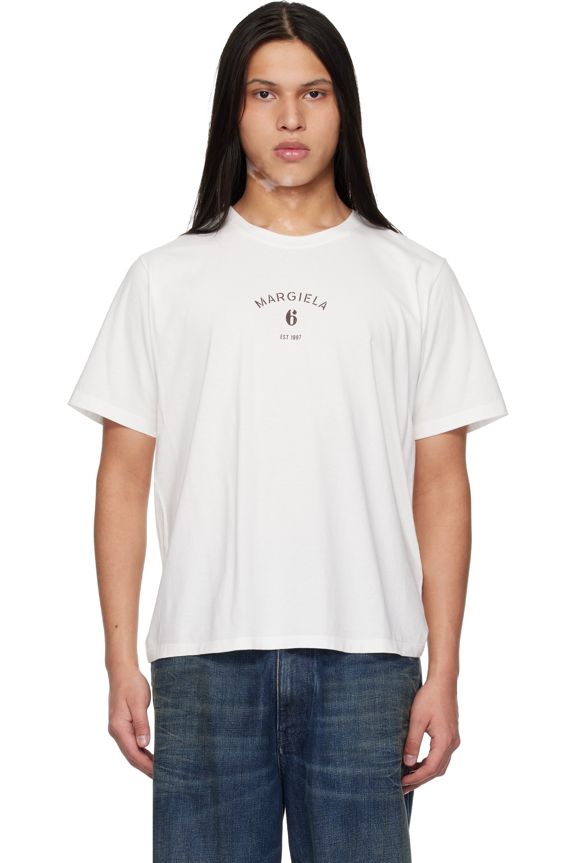 MM6 Maison Margielaのホワイト ロゴ Tシャツがセール中
