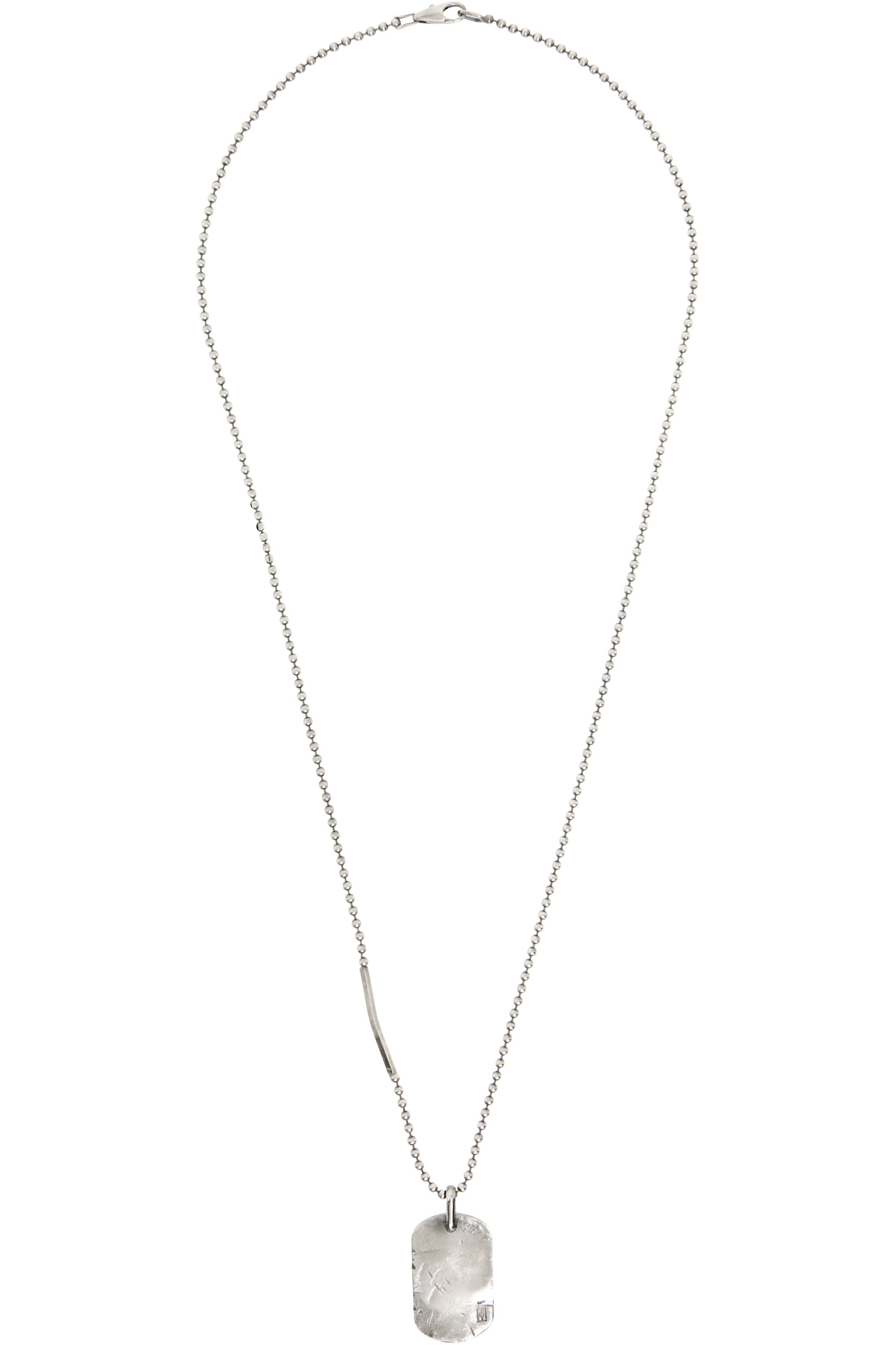 title of work - Collier à pendentif de style plaque d'identité à effet usé