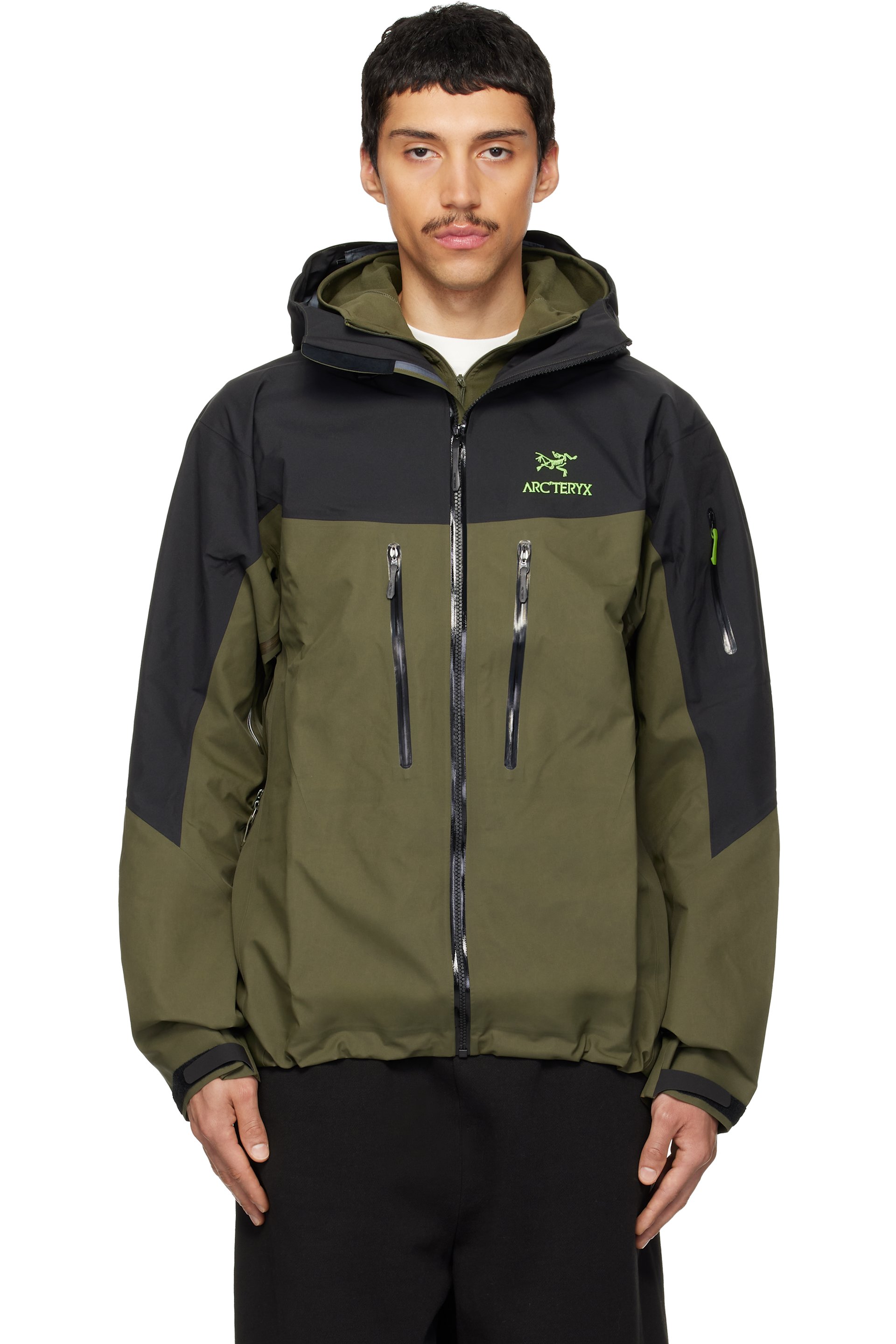 Arc'teryx: ブラック＆グリーン Alpha SV ジャケット | SSENSE 日本