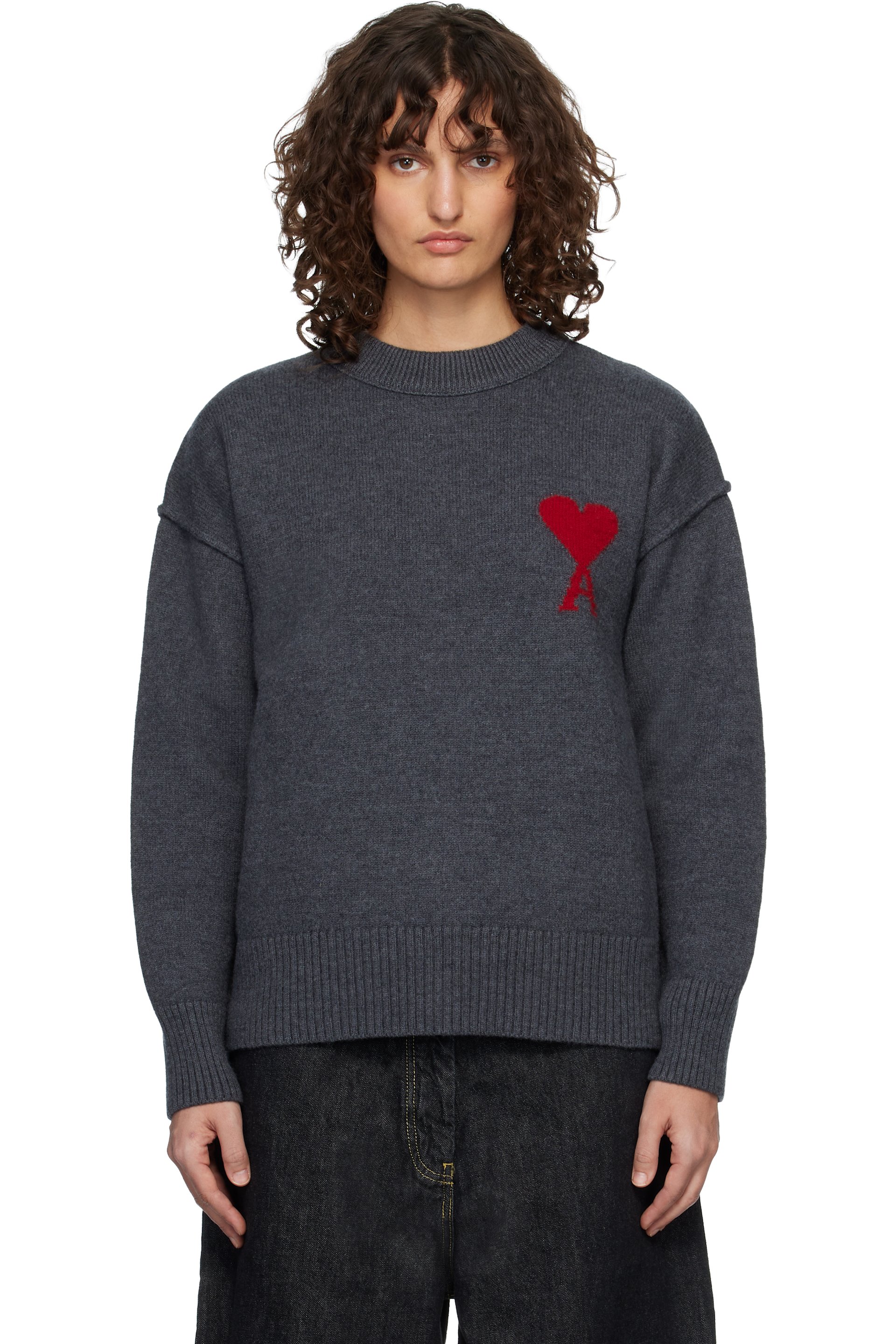 AMI Paris - Pull gris en laine à col ras du cou et à logo Ami de cœur