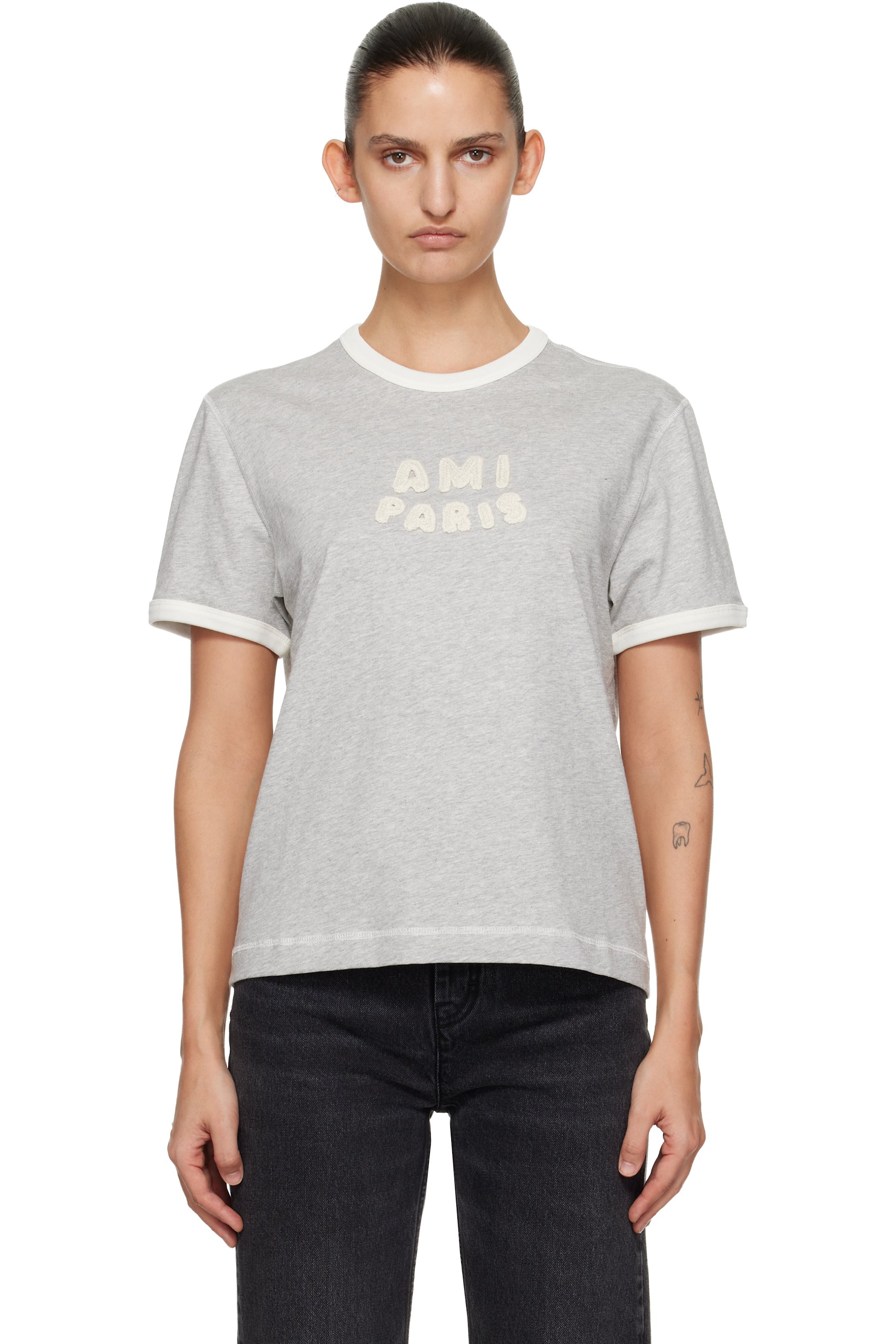AMI Paris - T-shirt gris en coton à appliqués à logo