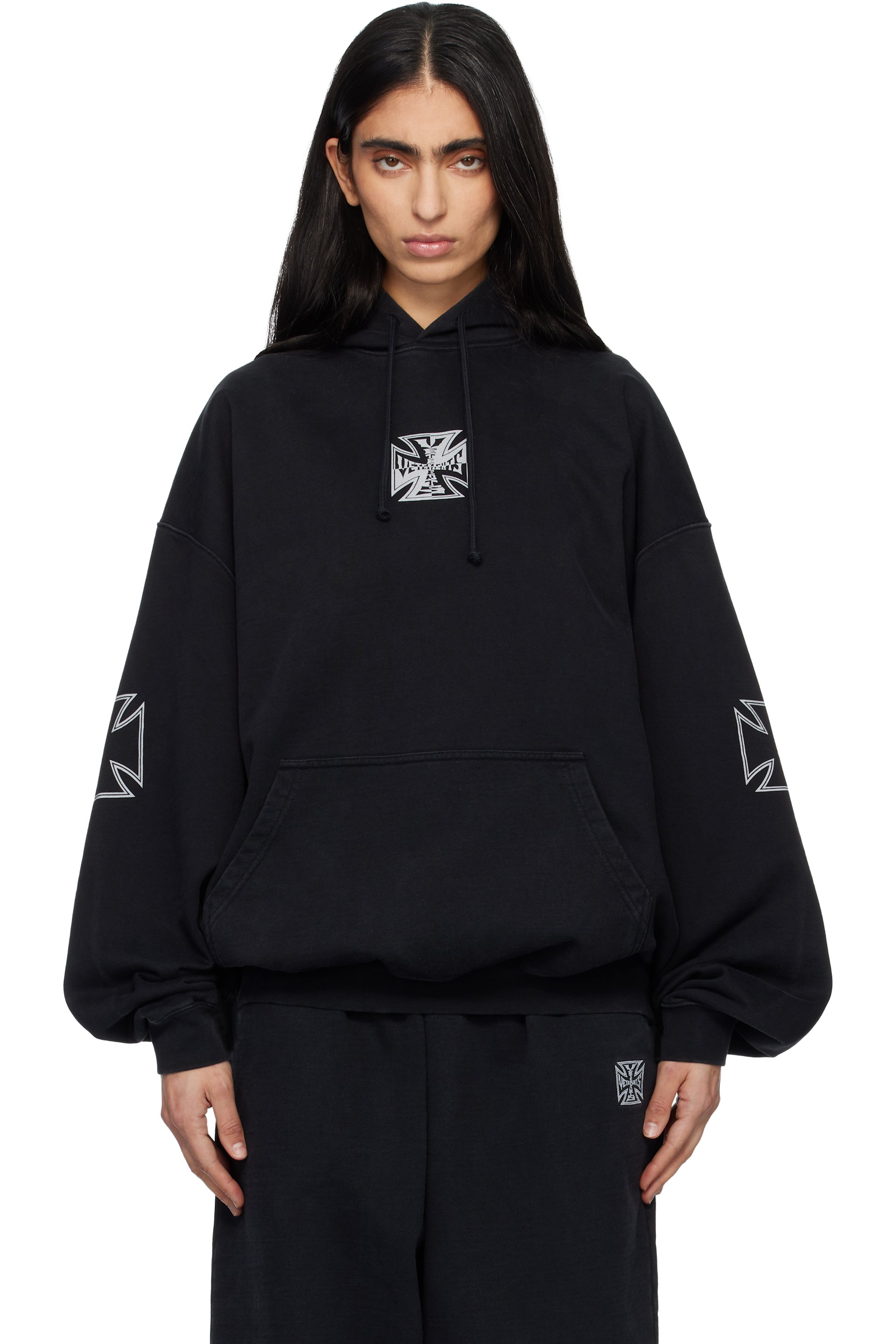 VETEMENTS - Pull à capuche motard noir à croix à logos