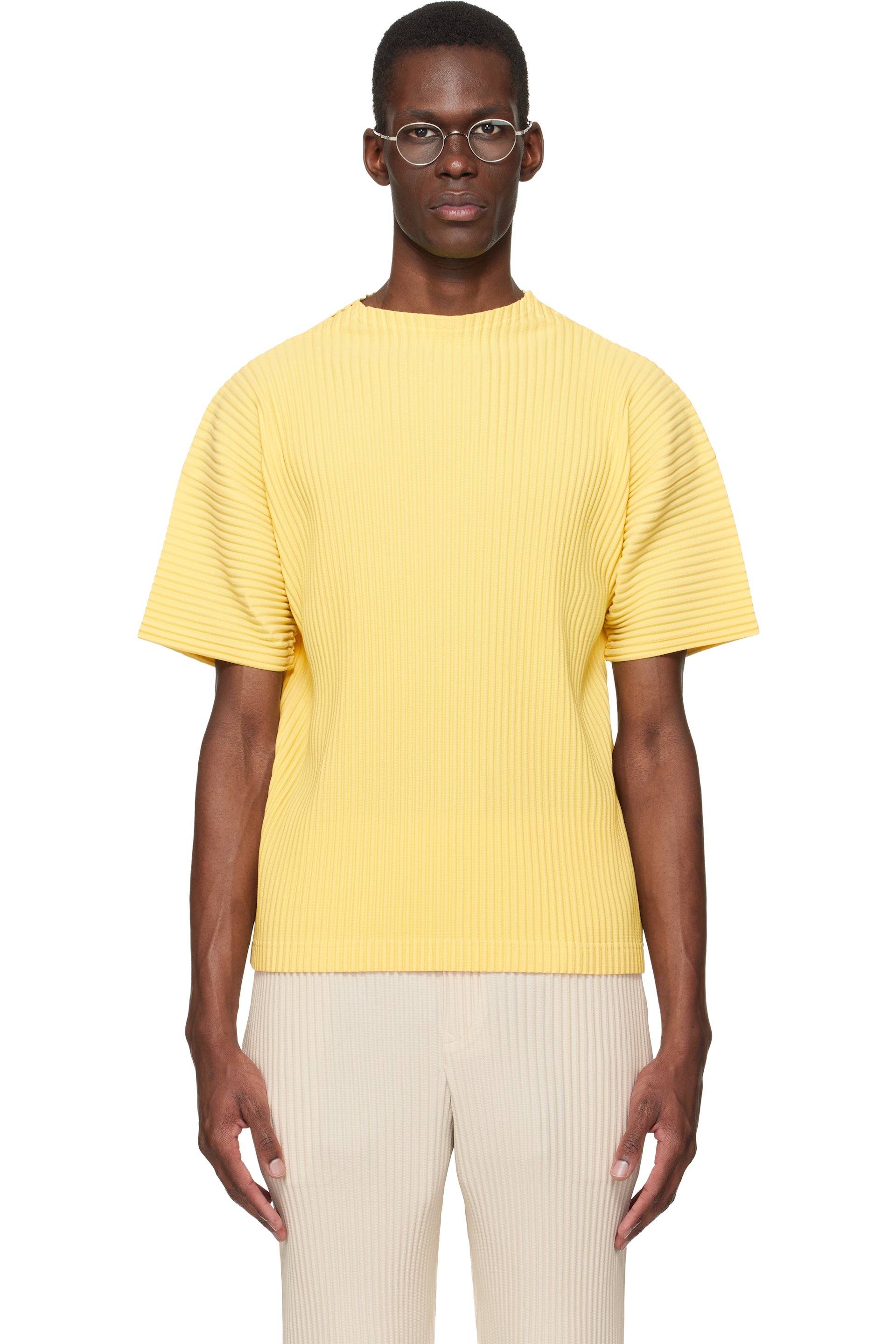 HOMME PLISSÉ ISSEY MIYAKE T-Shirts for Men | SSENSE Canada
