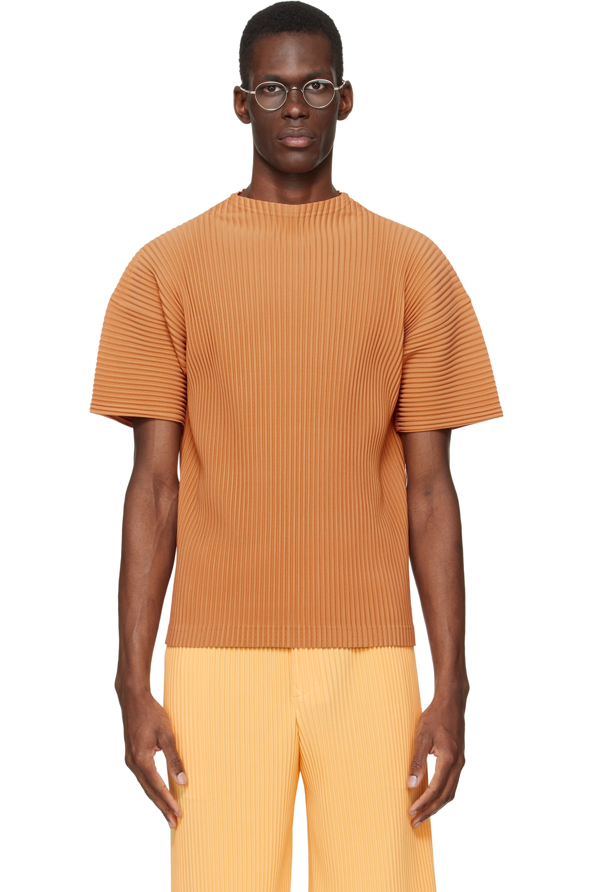 HOMME PLISSÉ ISSEY MIYAKE T-Shirts for Men | SSENSE Canada