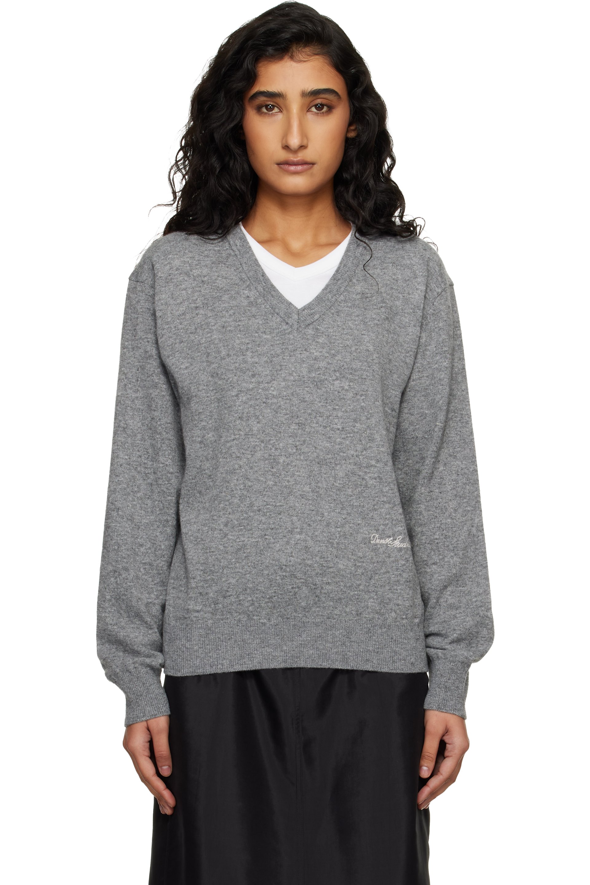 Dunst - Gray Soft V-Neck Sweater