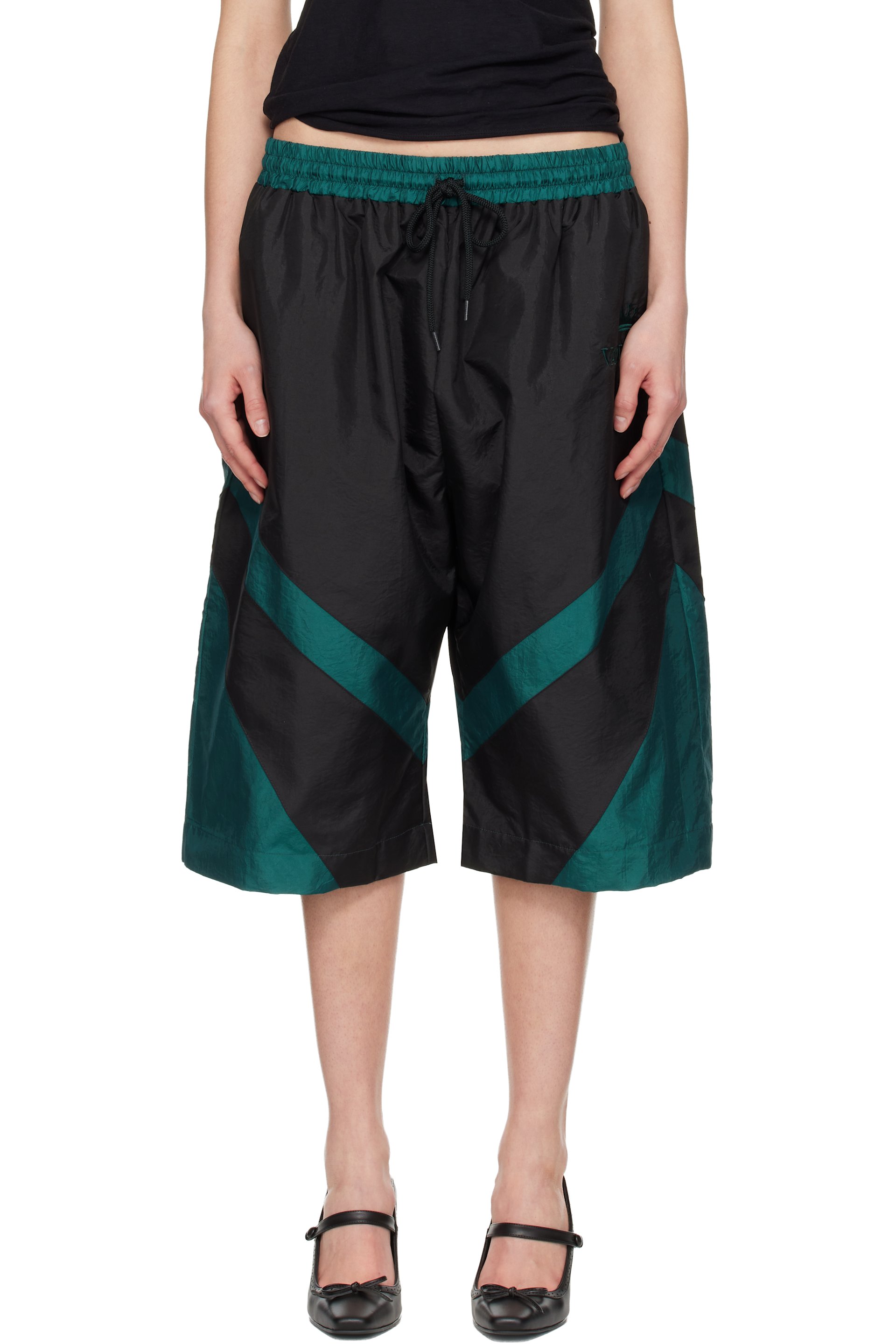 VAQUERA - Short coupe-vent vert et noir