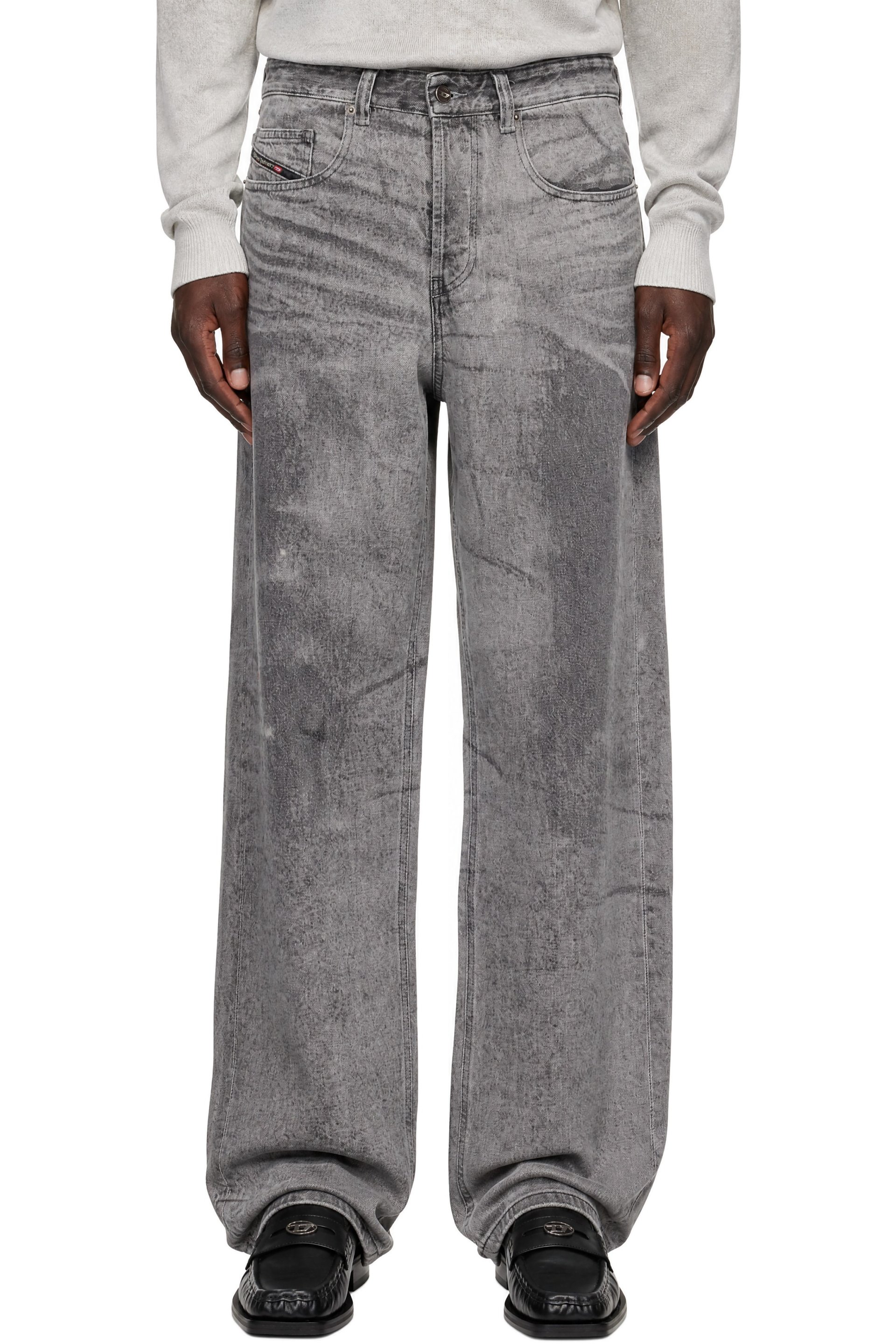 Diesel - Gray Relaxed Low Waist 2001 D-Macro Jeans