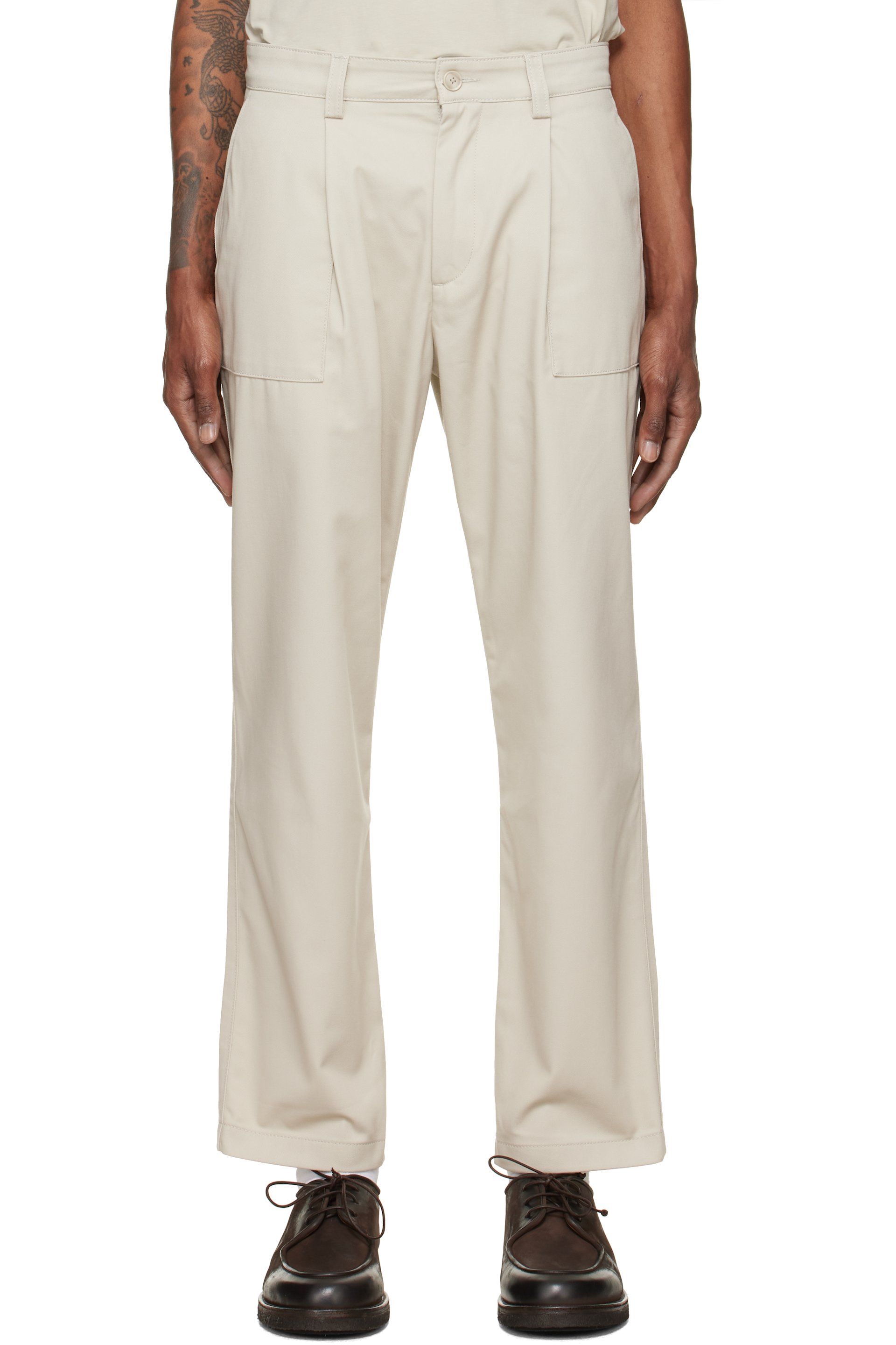 BOSS - 米色 Pleat Patch Pocket Chino 长裤