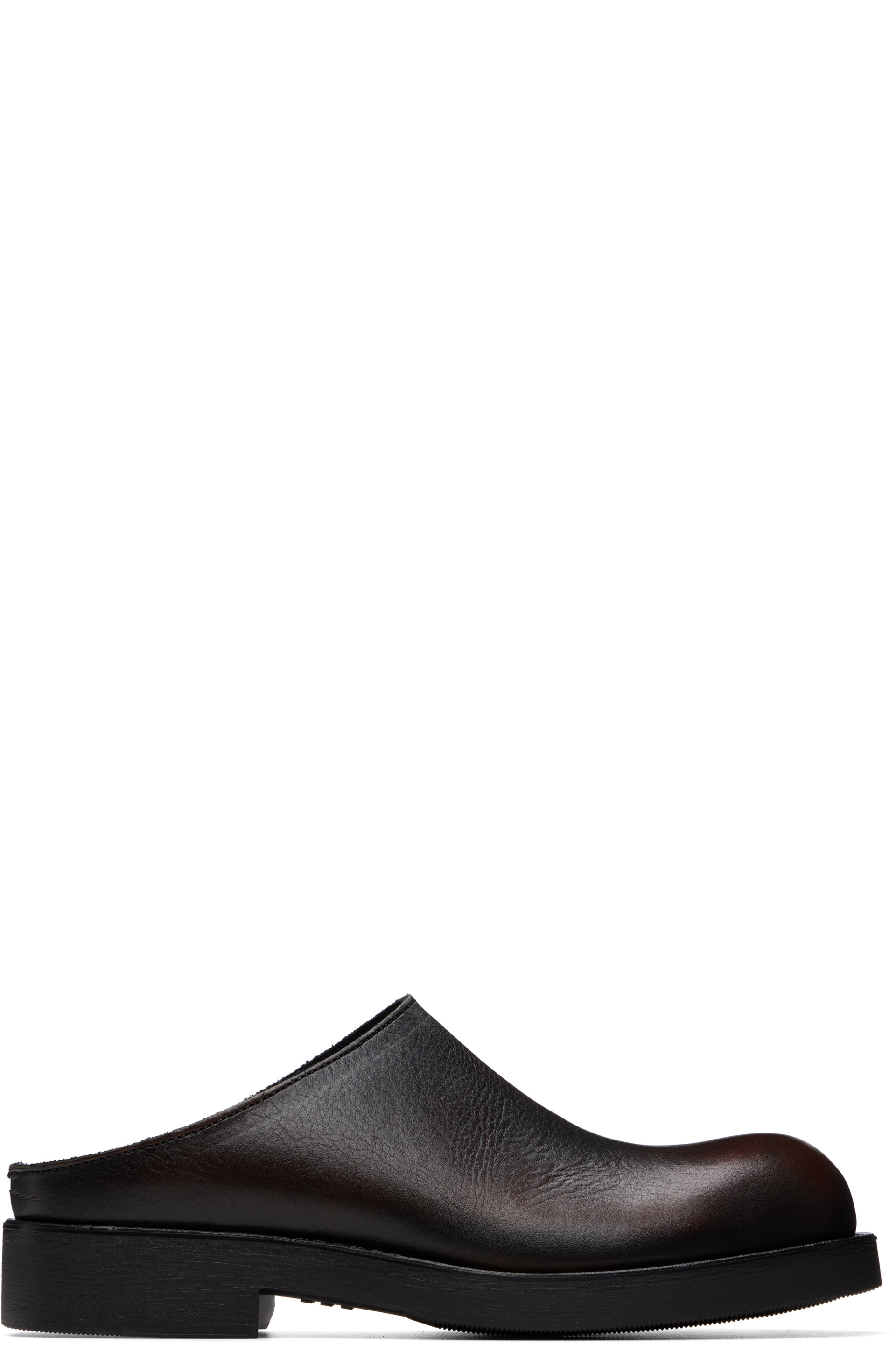 MM6 Maison Margiela - Flâneurs de style mule bruns en cuir brossé