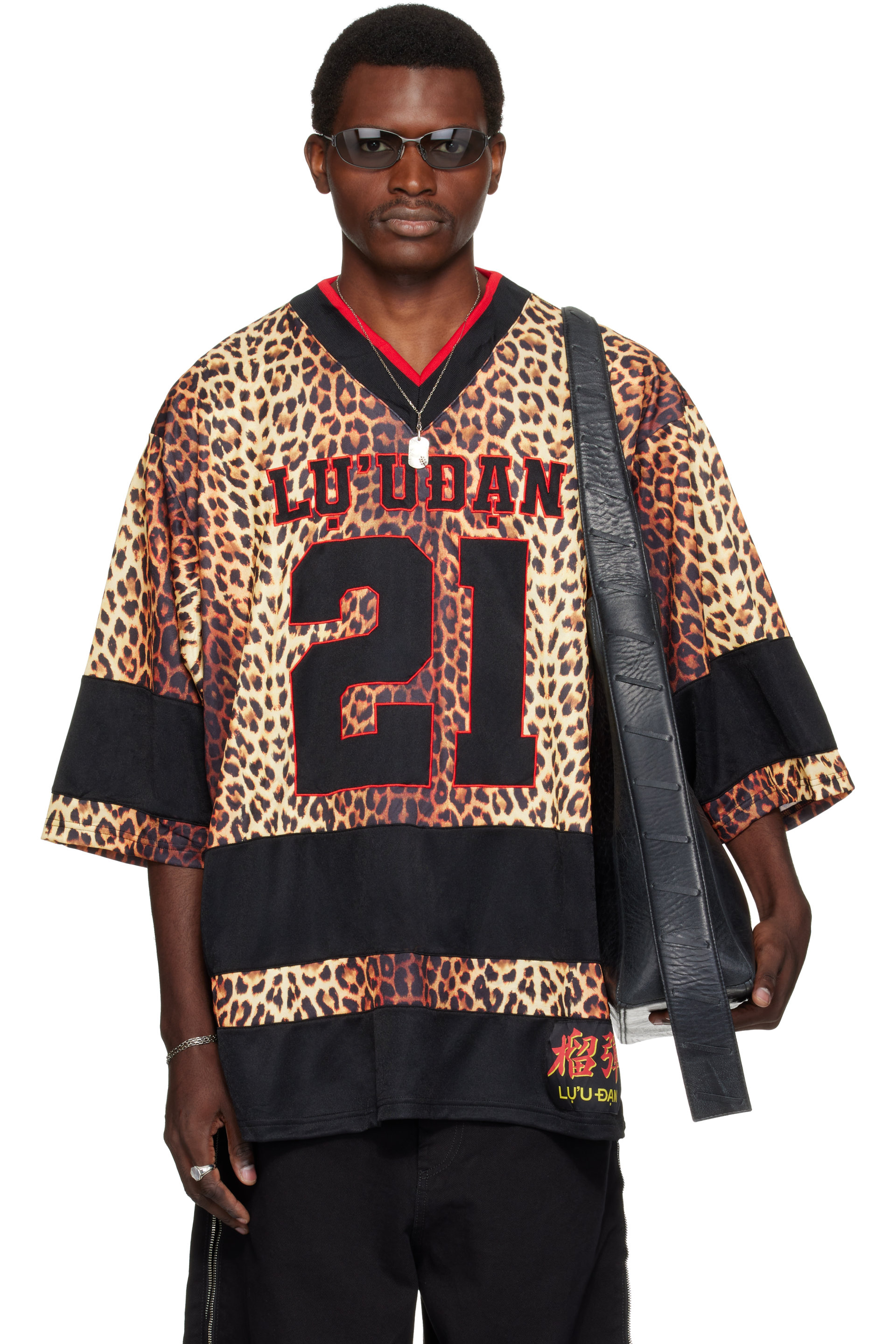 LU'U DAN - Brown Hockey L-D T-shirt