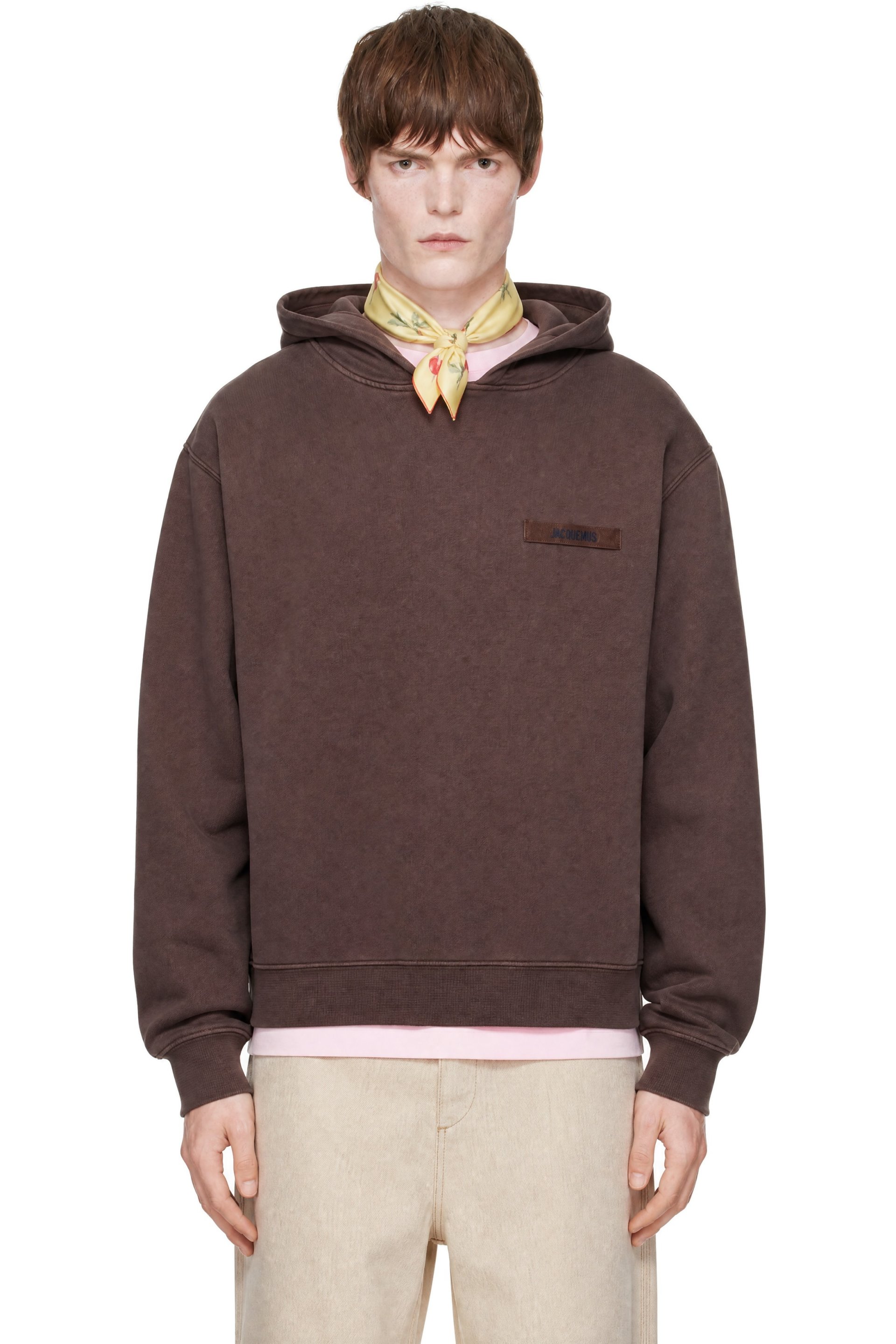 JACQUEMUS - Pull à capuche brun à écusson à logo en gros-grain