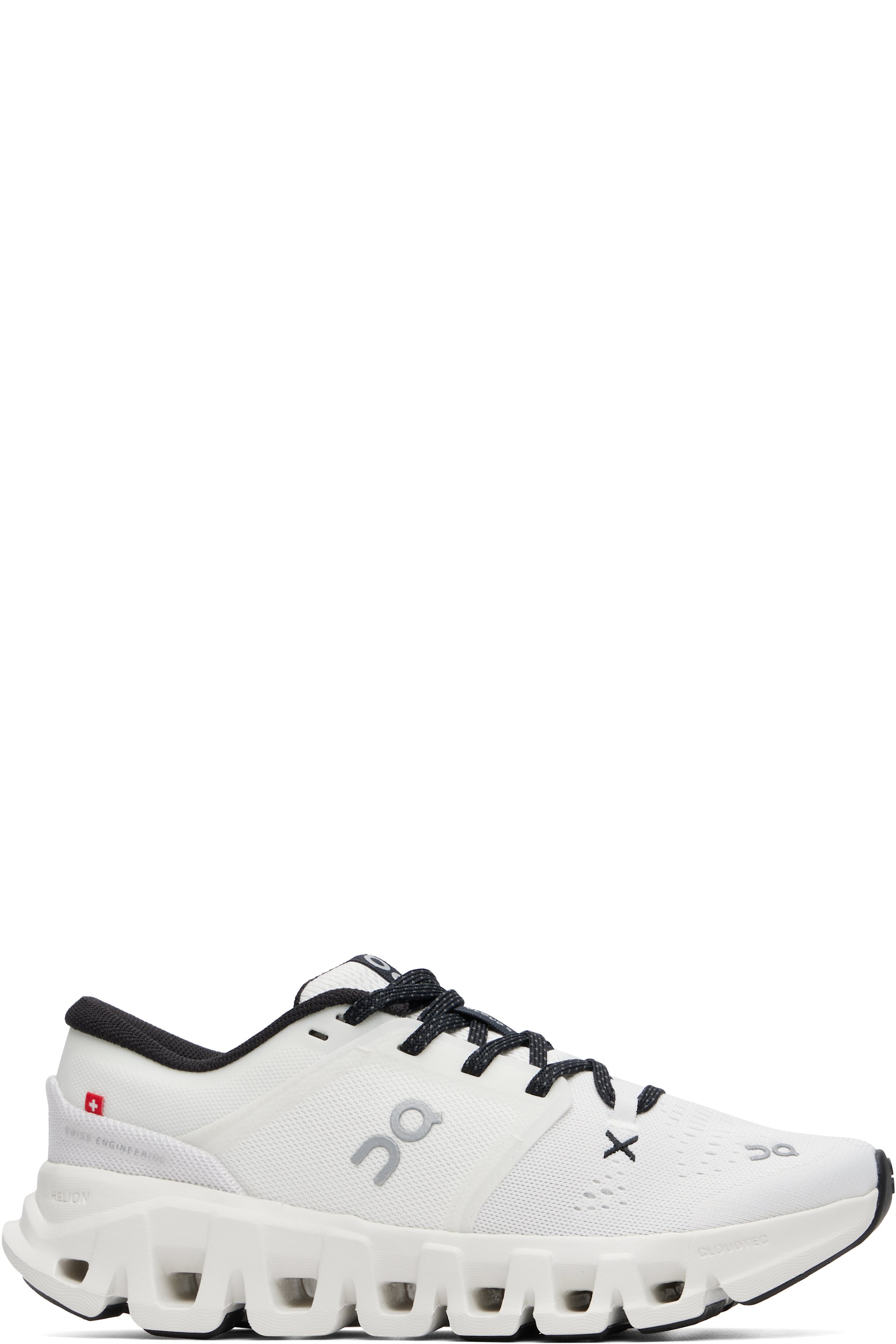 On - Baskets Cloud X 5 blanches