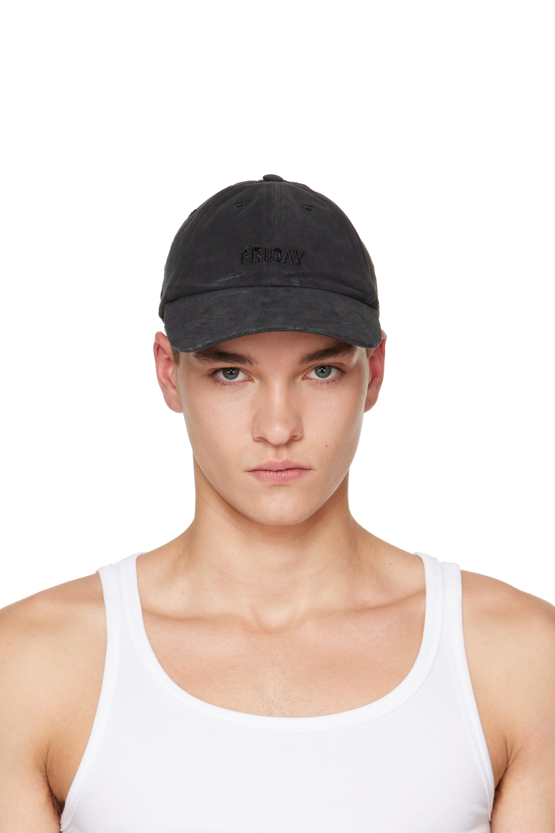 VETEMENTS - Casquette 'Friday' noire à effet usé