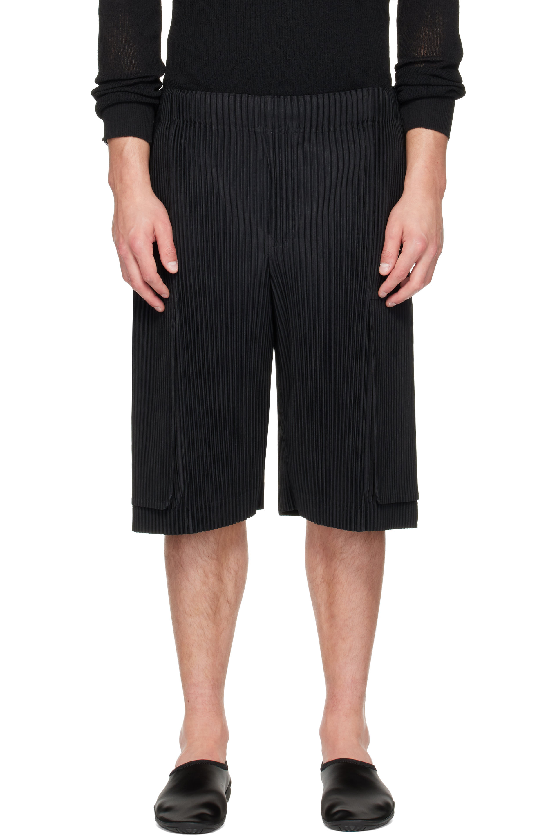 HOMME PLISSÉ ISSEY MIYAKE - Black Monthly Colors September Shorts