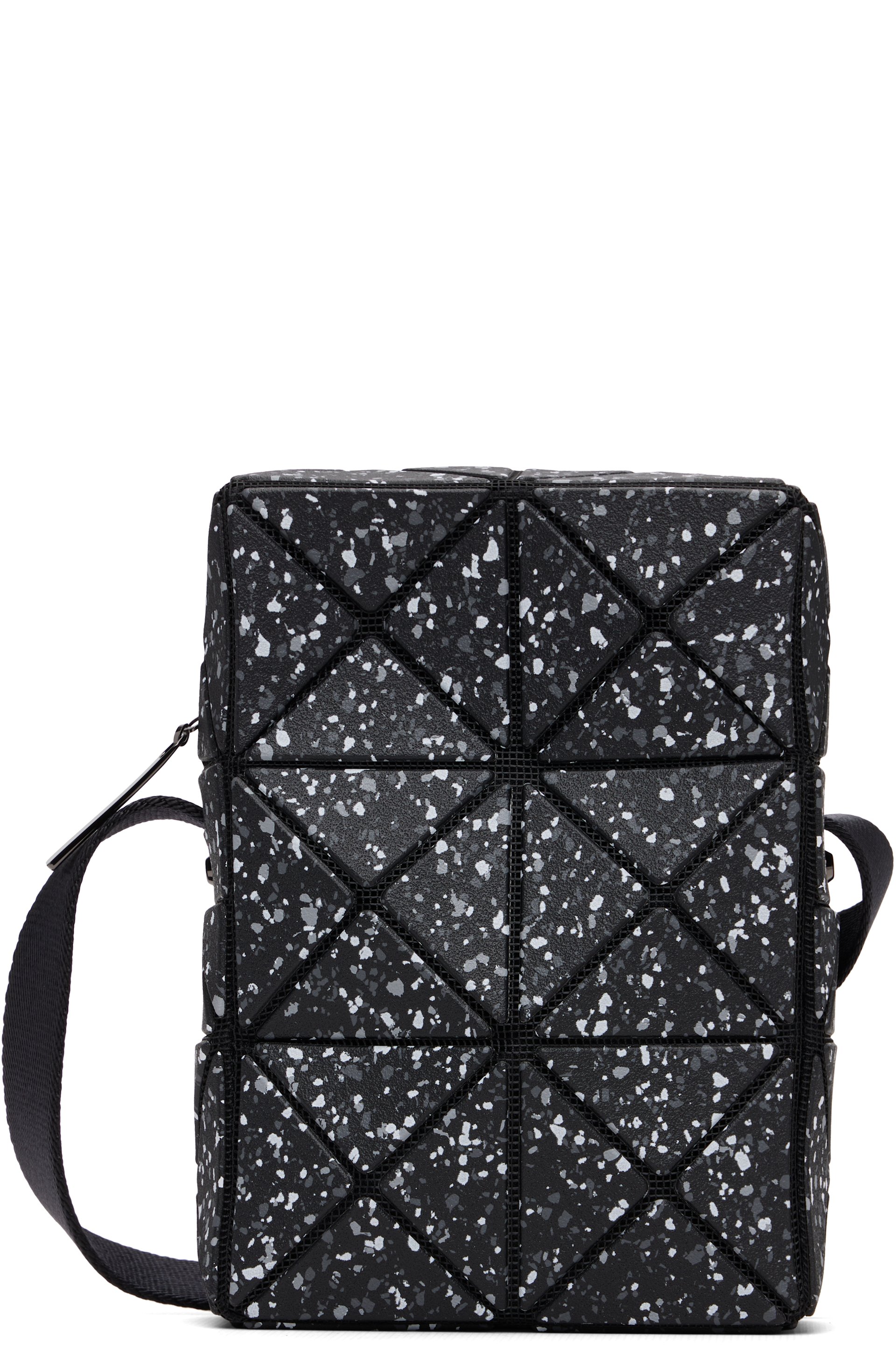 BAOBAO ISSEI MIYAKE メッセンジャー BAO BAO ISSEY MIYAKE: Black City Messenger Bag | SSENSE