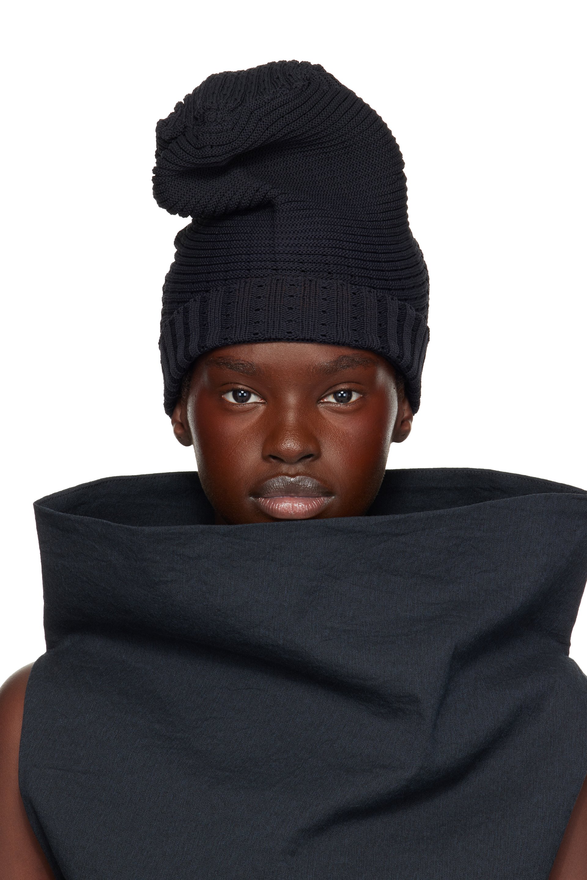ISSEY MIYAKE - Black Found Stone Beanie