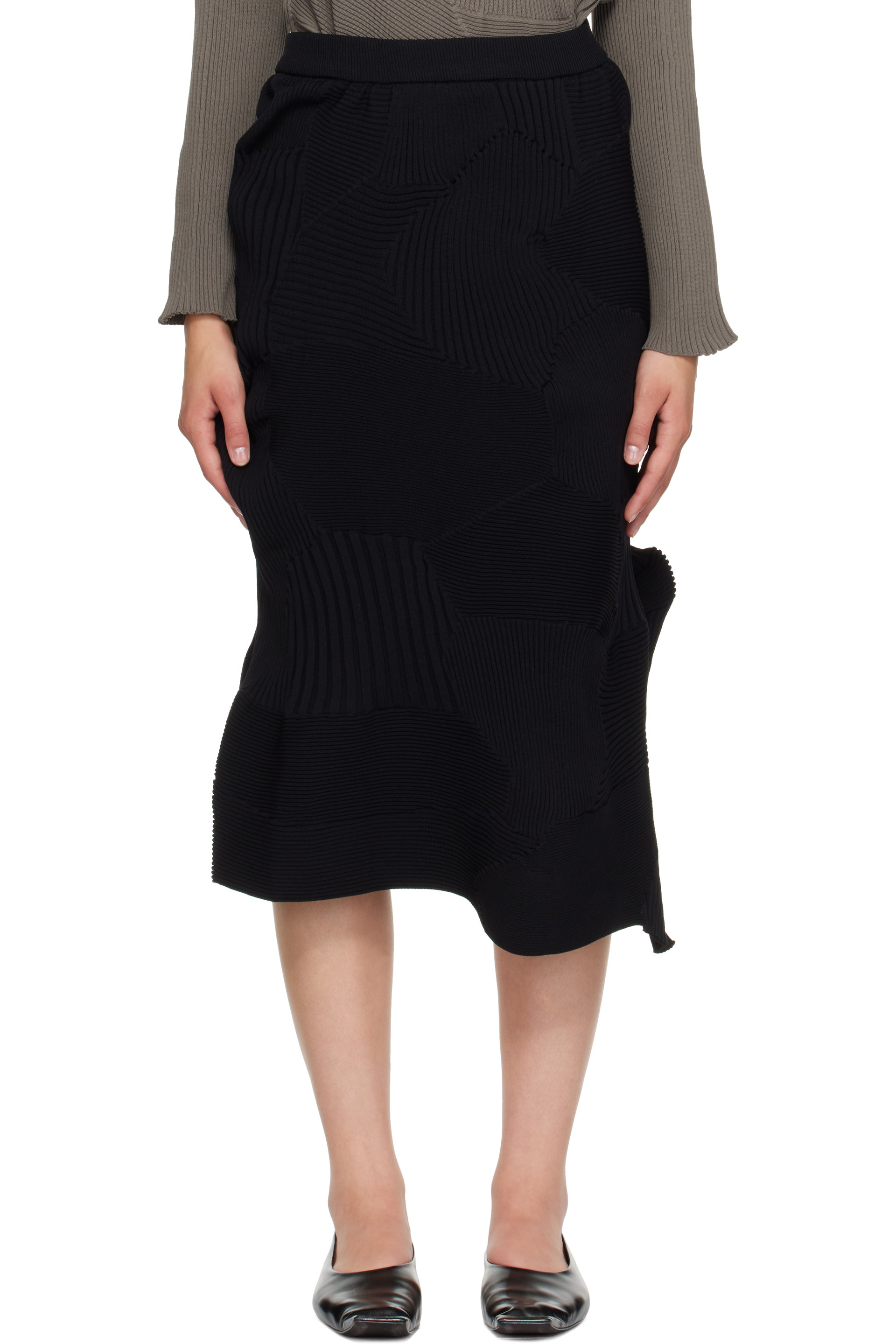 ISSEY MIYAKE - Black Kone Kone Midi Skirt