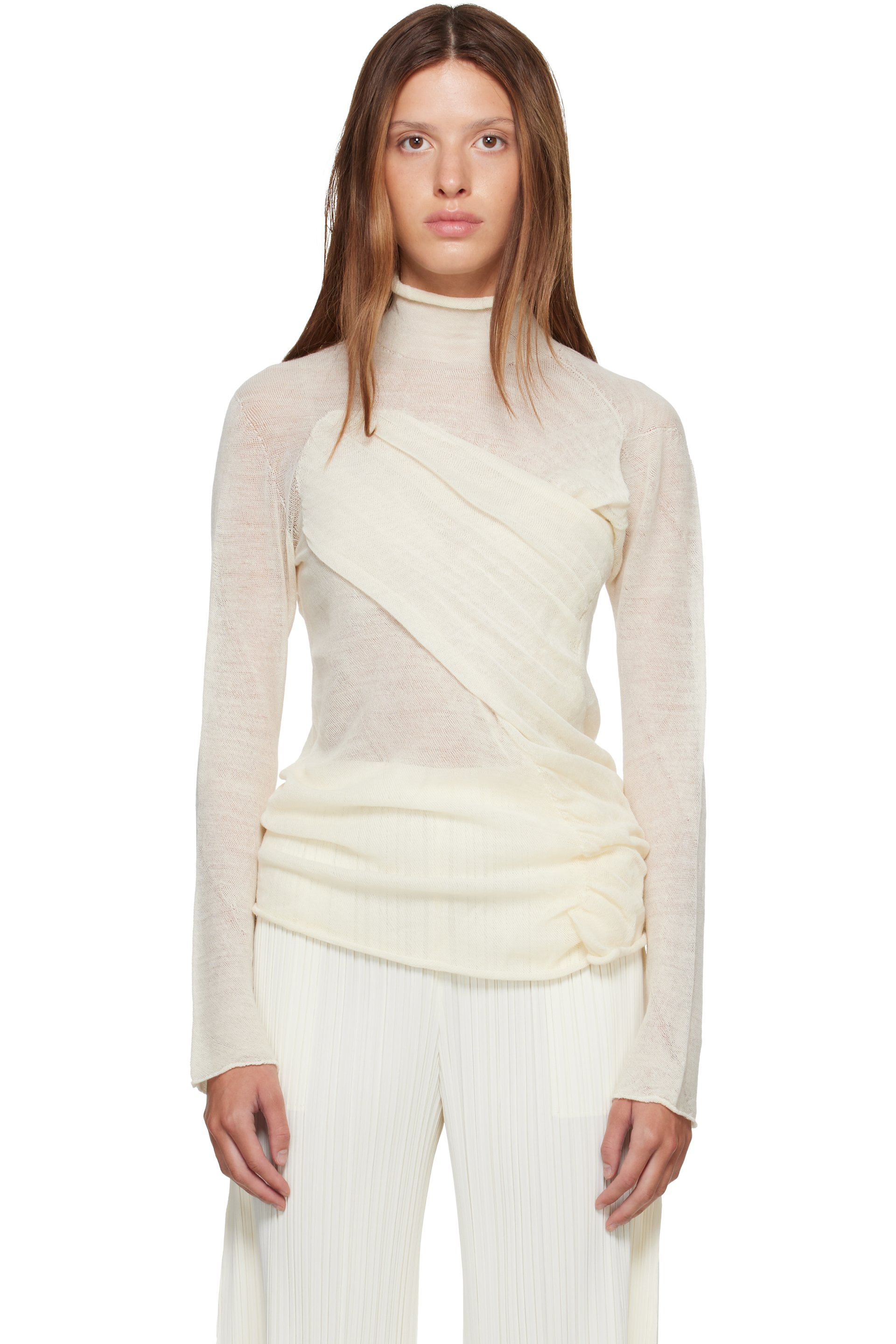 ISSEY MIYAKE - Off-White Hug Top