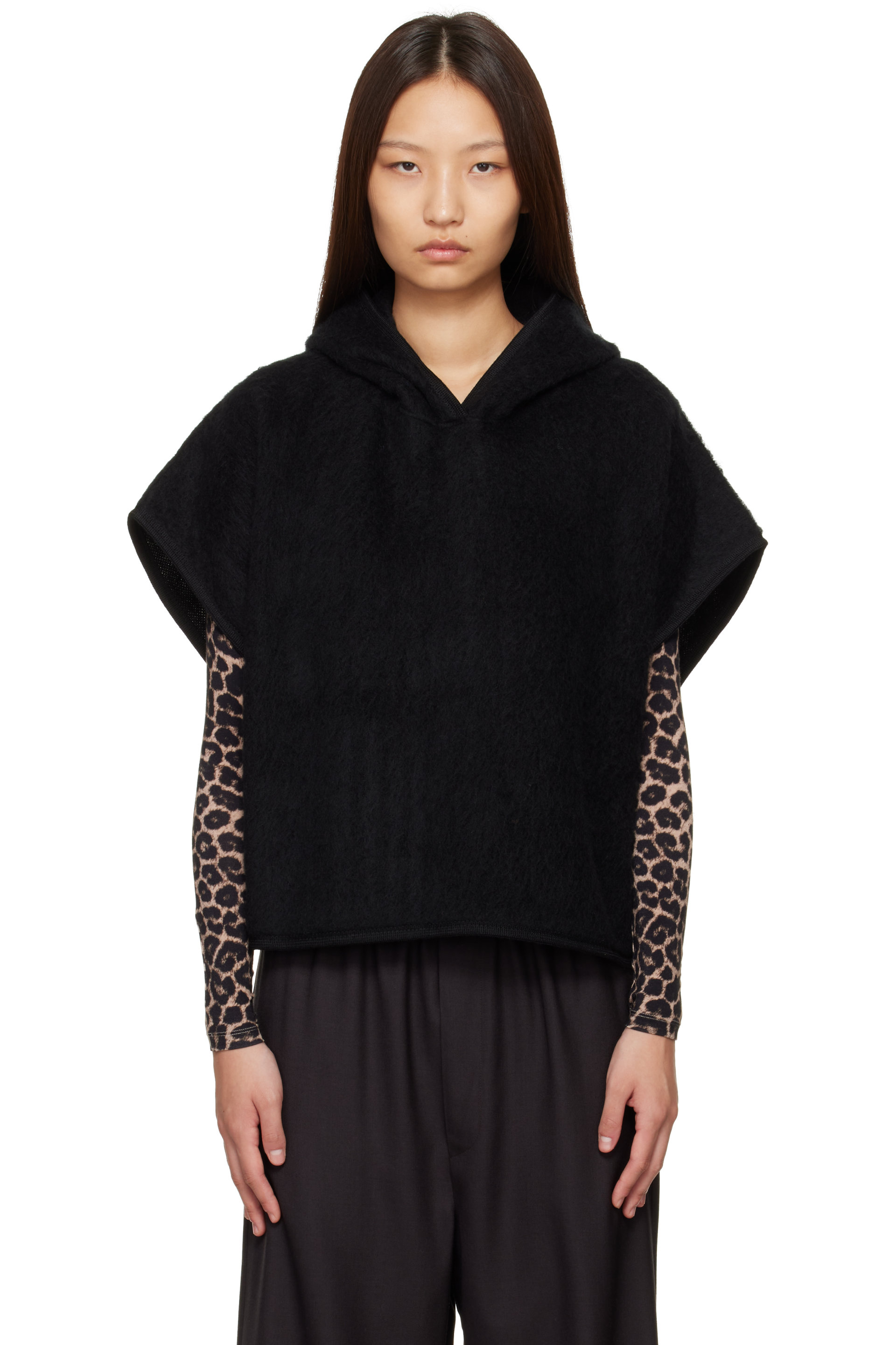 Baserange - Black Fortu Hooded Vest
