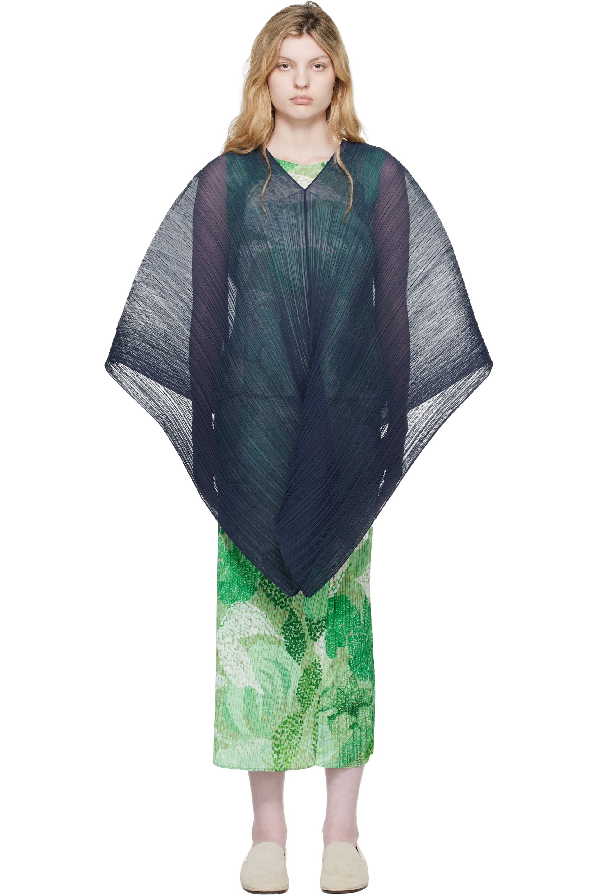 PLEATS PLEASE ISSEY MIYAKE: Navy Madame-T Scarf | SSENSE