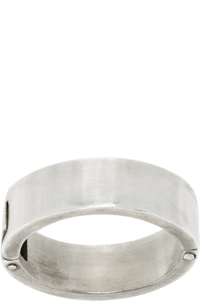 title of work — Solid Rivet 061 Ring