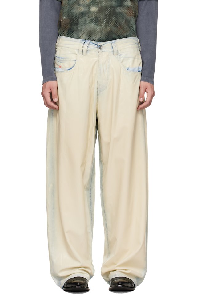 Diesel — Blue & Off-White Regular Waist 1997 D-Enim-M Relaxed Jeans